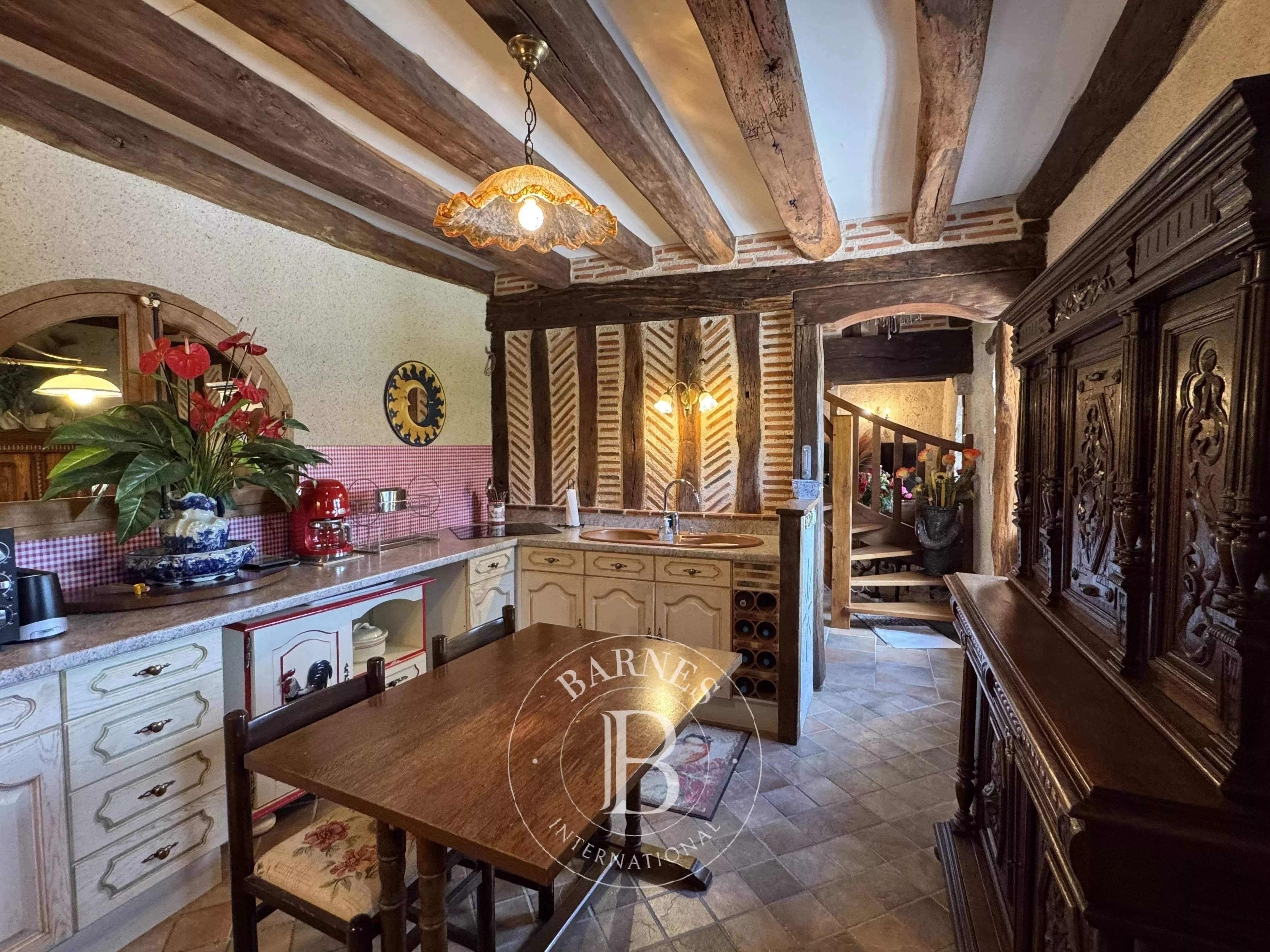 Cour-Cheverny  - Maison de village 7 Pi&egrave;ces 3 Chambres - picture 6