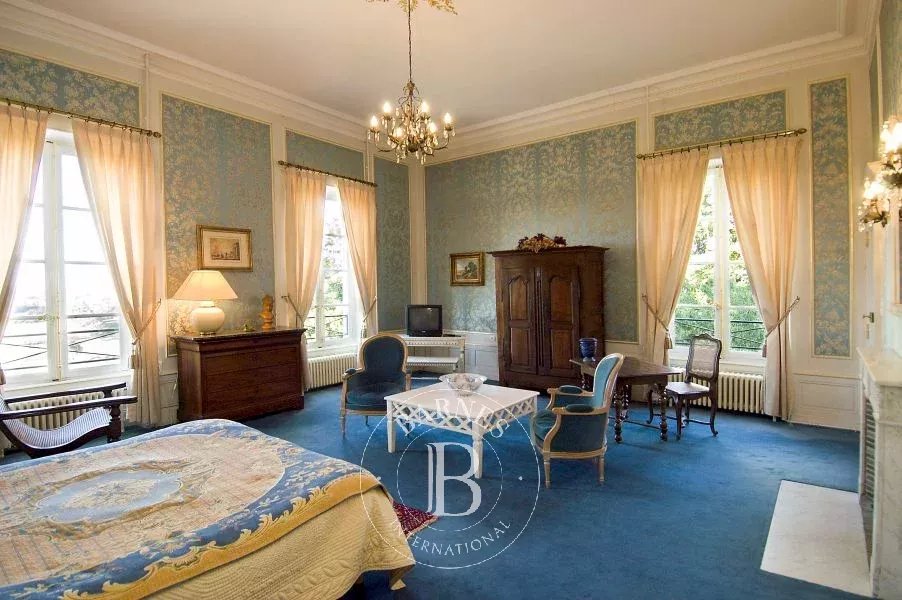 Ygrande  - Domaine équestre  - picture 7