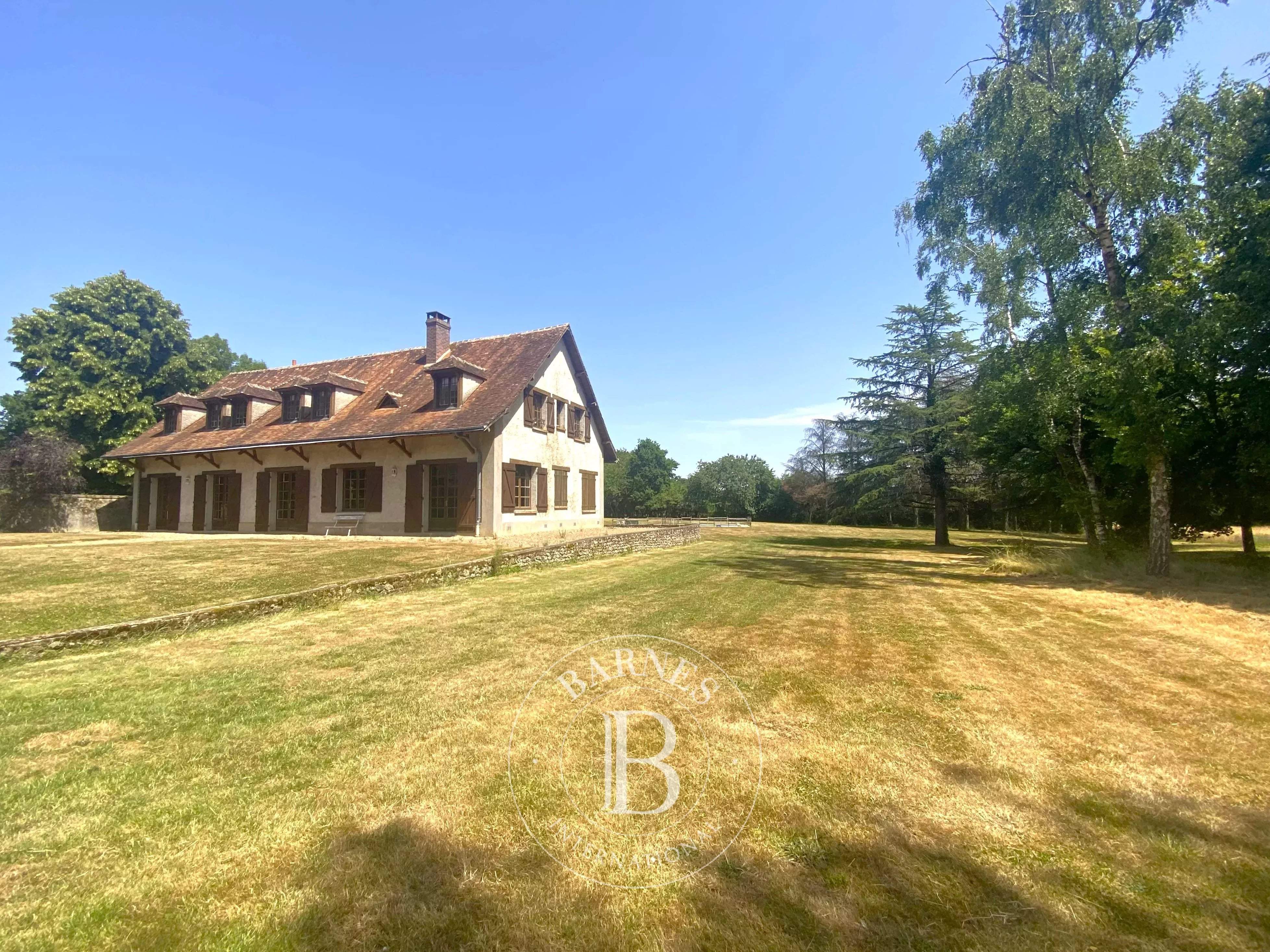 Savigny-sur-Braye  - Maison 14 Pi&egrave;ces 10 Chambres - picture 1