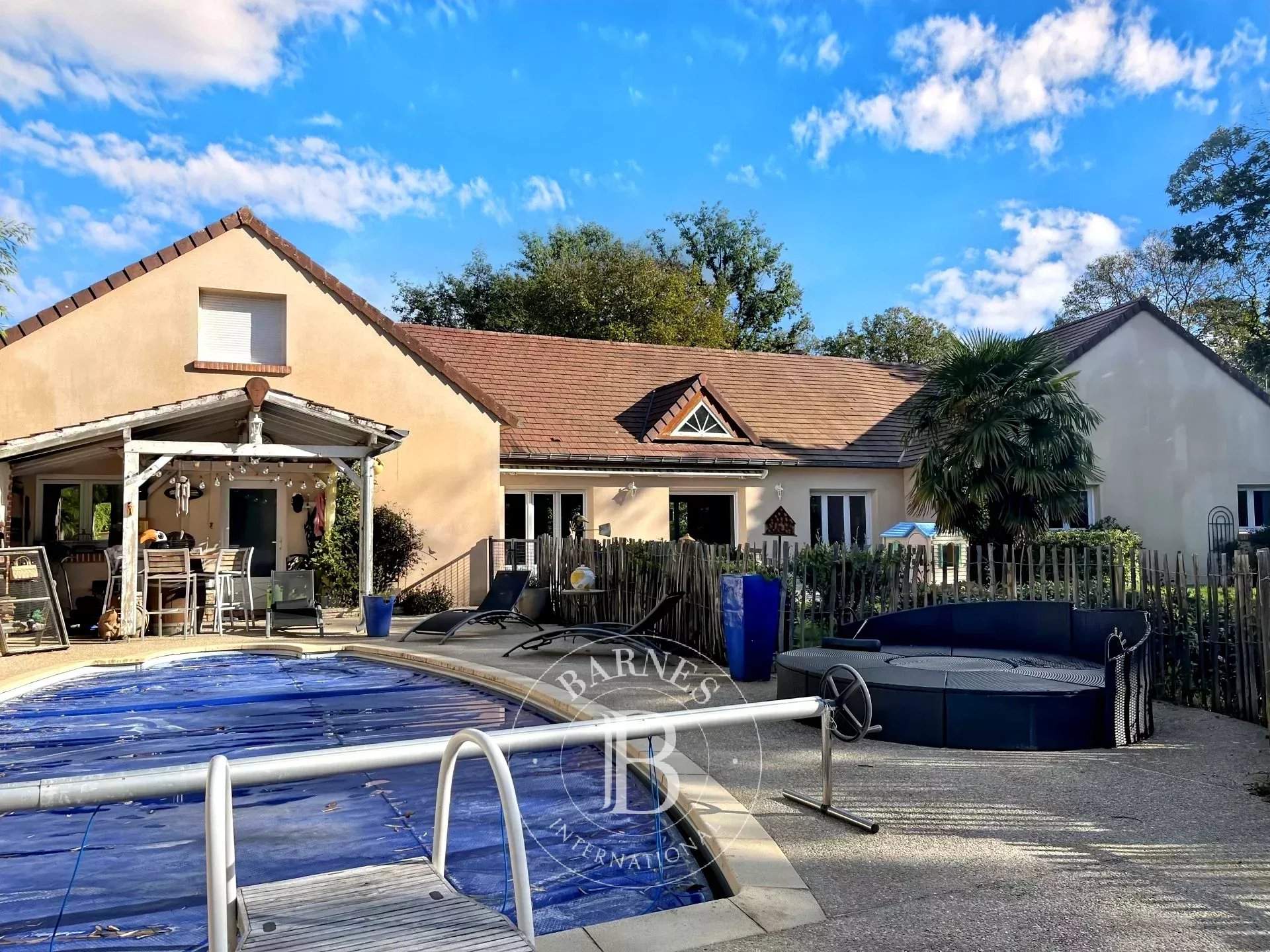 Yvoy-le-Marron  - Maison 8 Pi&egrave;ces 6 Chambres - picture 7