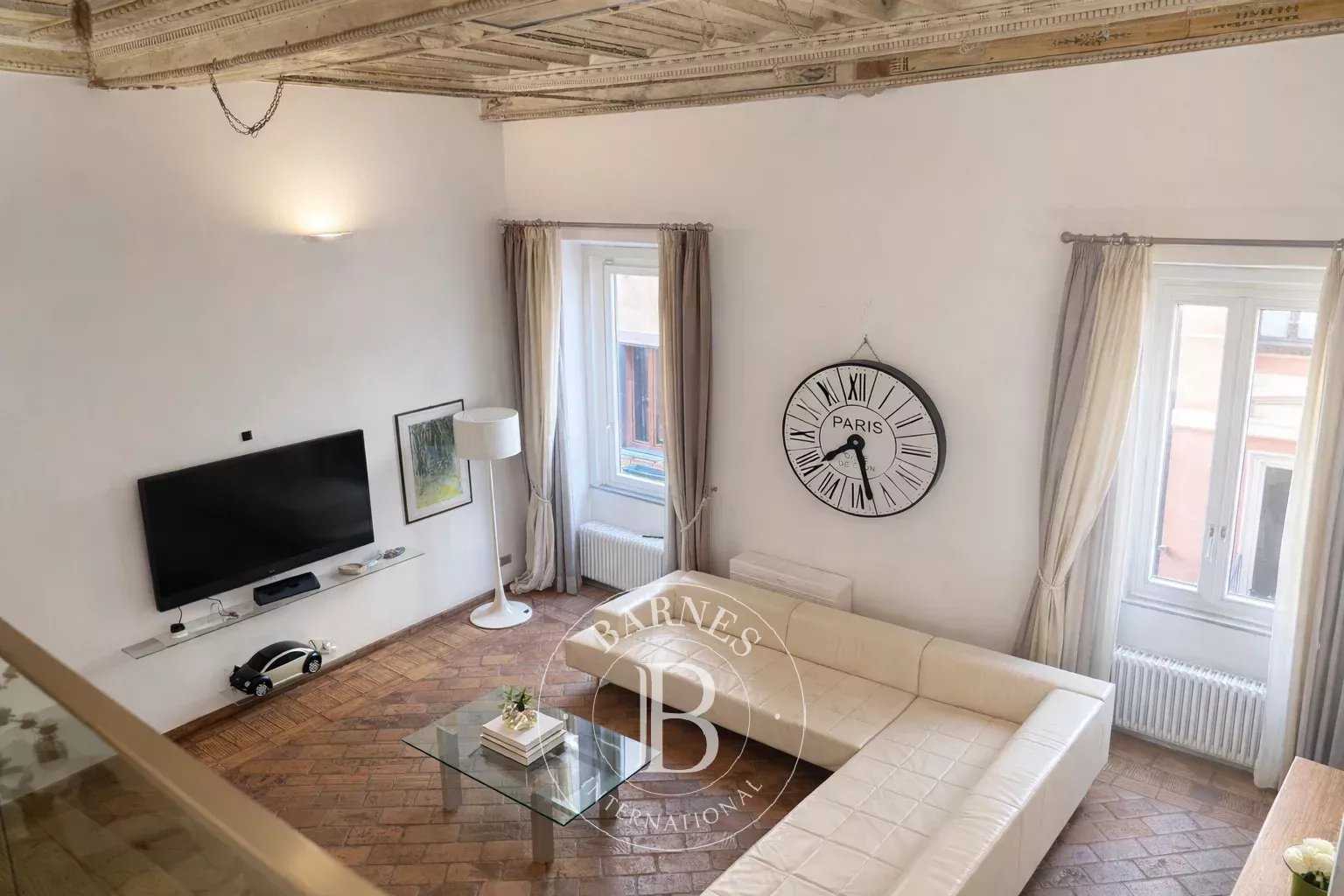 Roma  - Appartement 6 Pi&egrave;ces 3 Chambres
