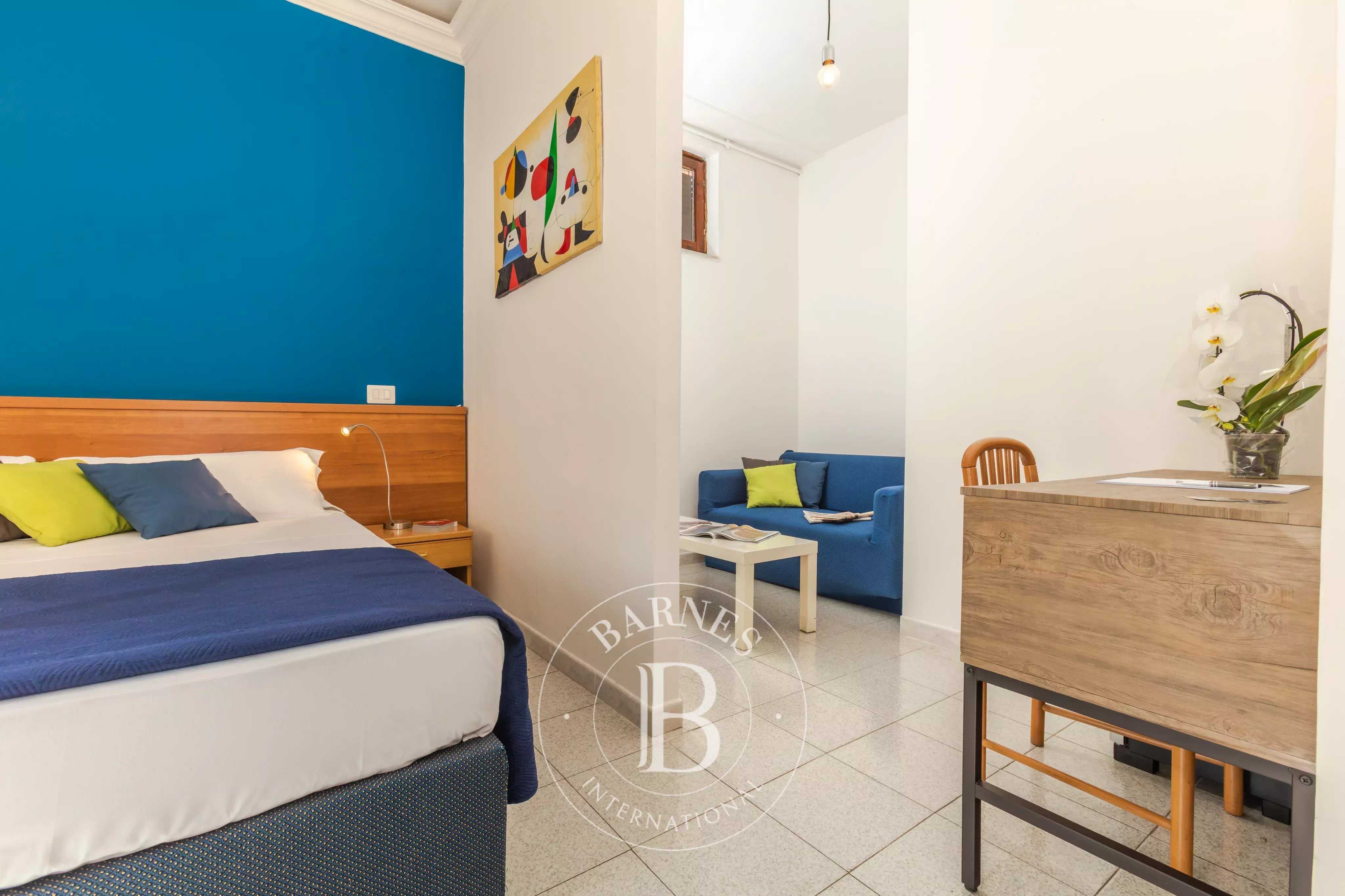 Viterbo  - Hotel 20 Cuartos 15 Habitaciones