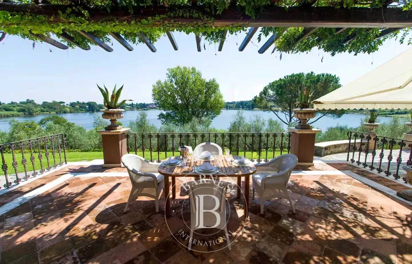 Nepi  - Villa 5 Bedrooms