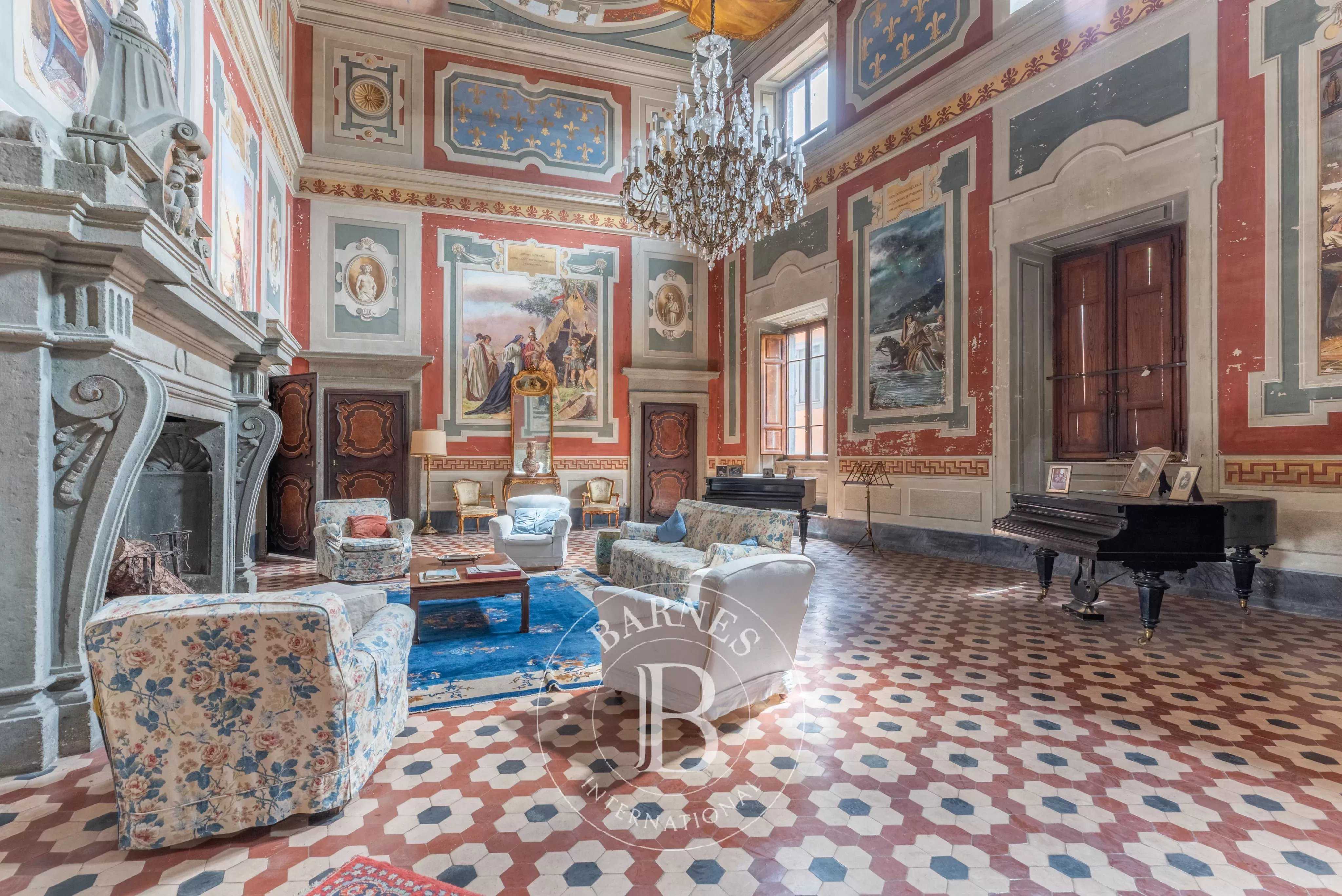 Acquapendente  - Building 8 Bedrooms