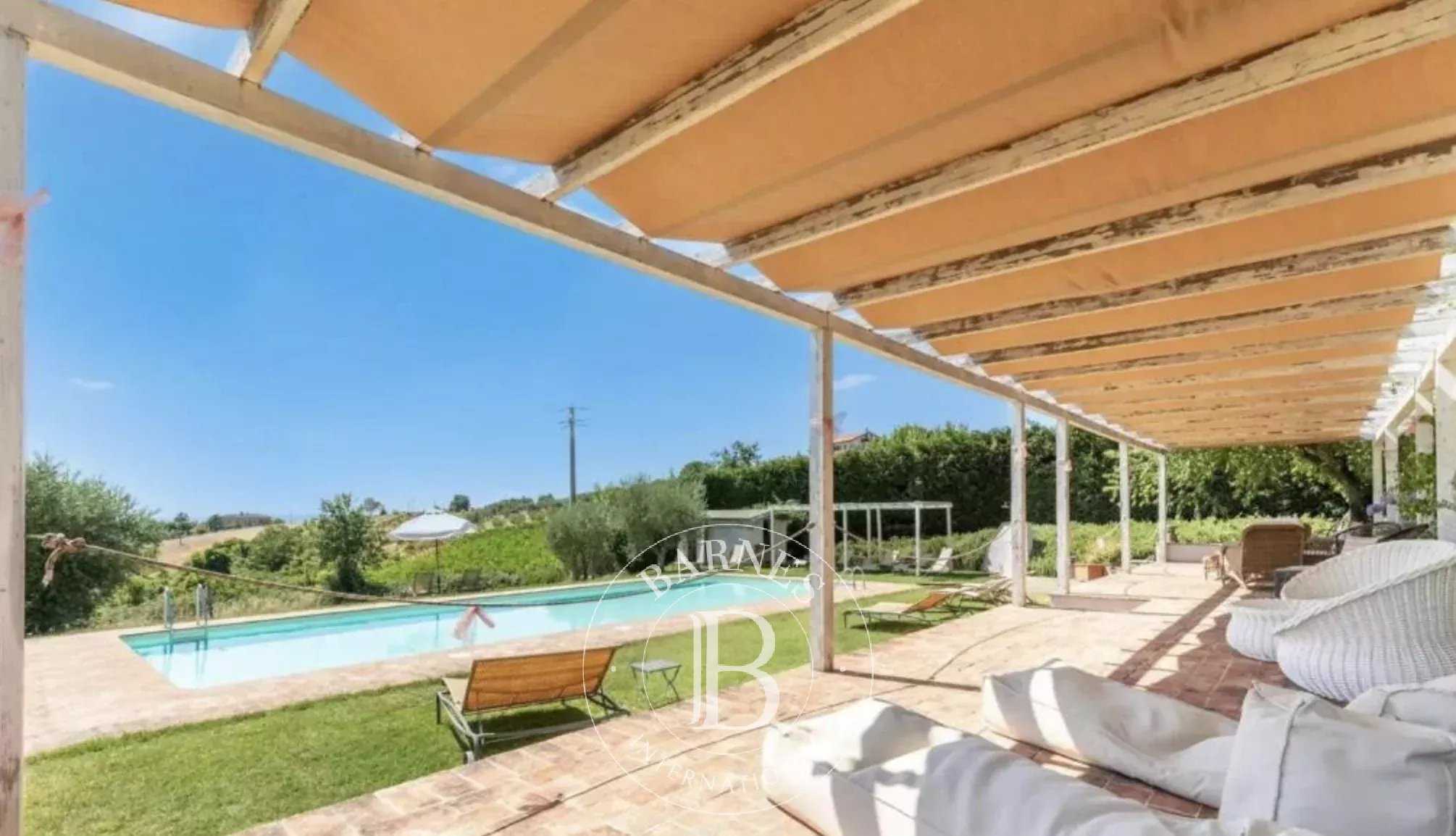 Castiglione del Lago  - Villa 28 Pi&egrave;ces 15 Chambres