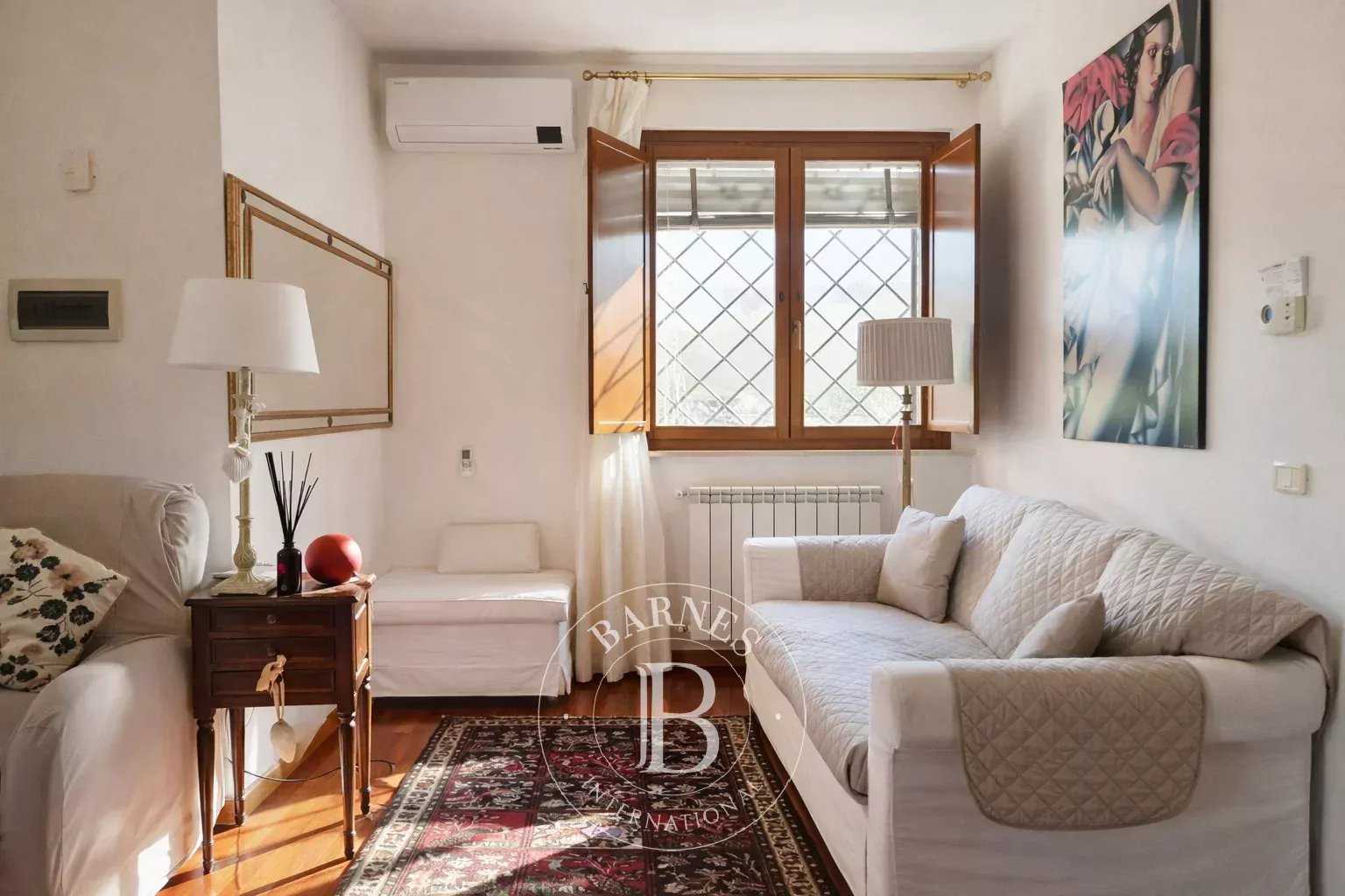 Roma  - Appartement 3 Pi&egrave;ces 2 Chambres