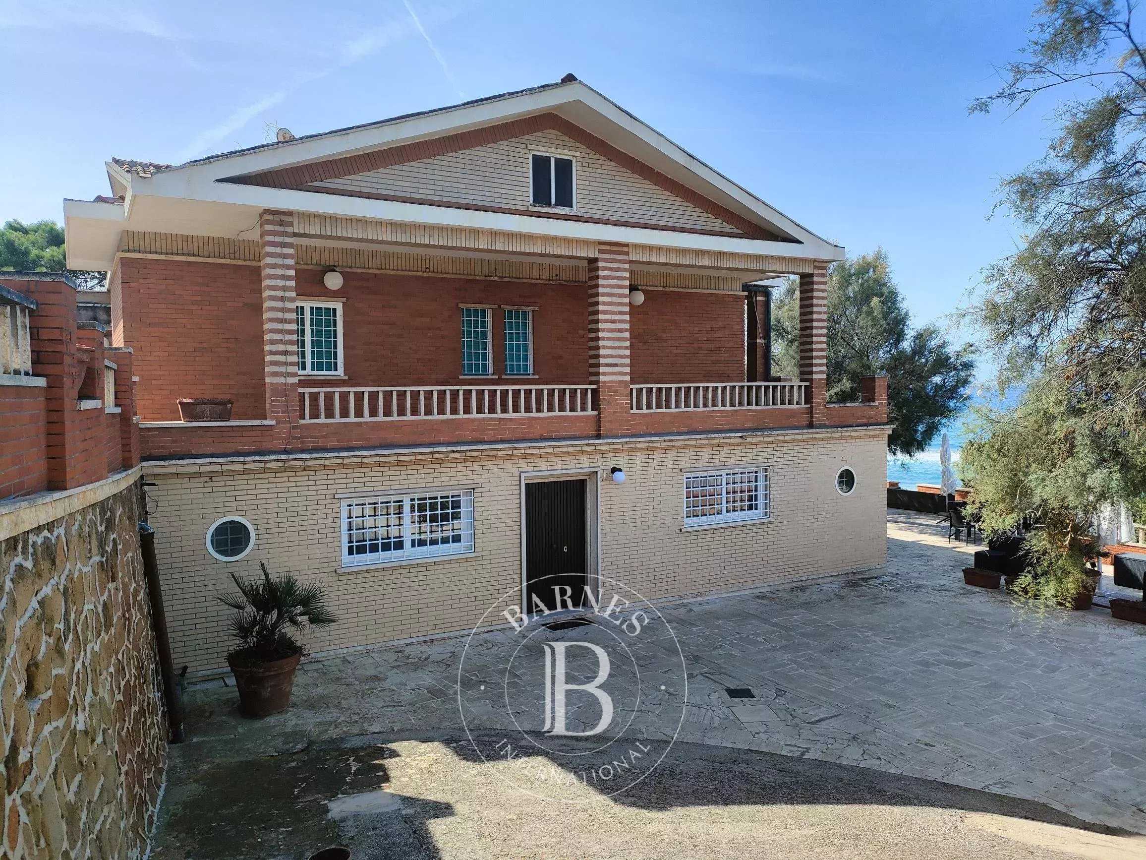 Sabaudia  - Villa 4 Bedrooms