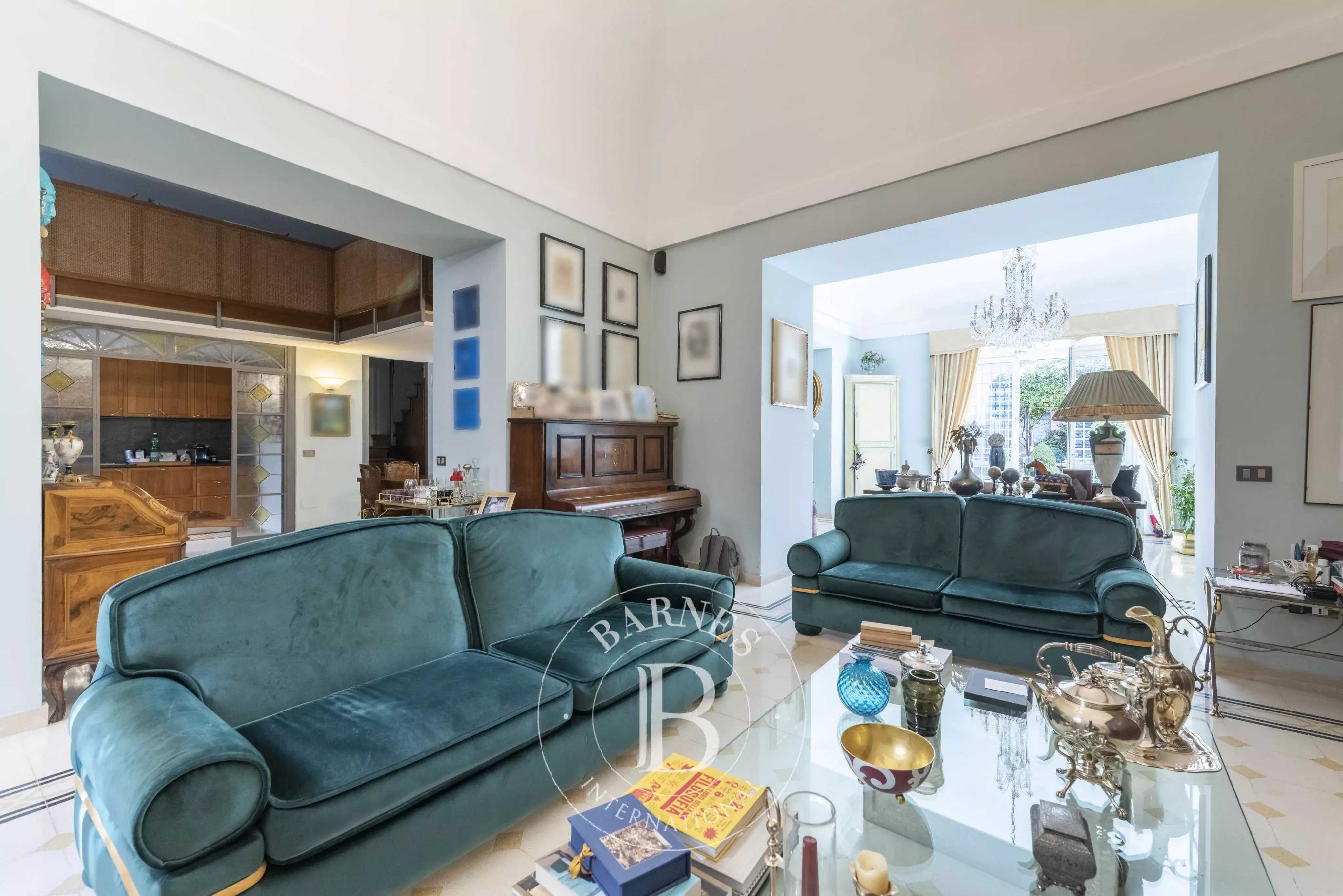 Terni  - Appartement 5 Pi&egrave;ces 3 Chambres