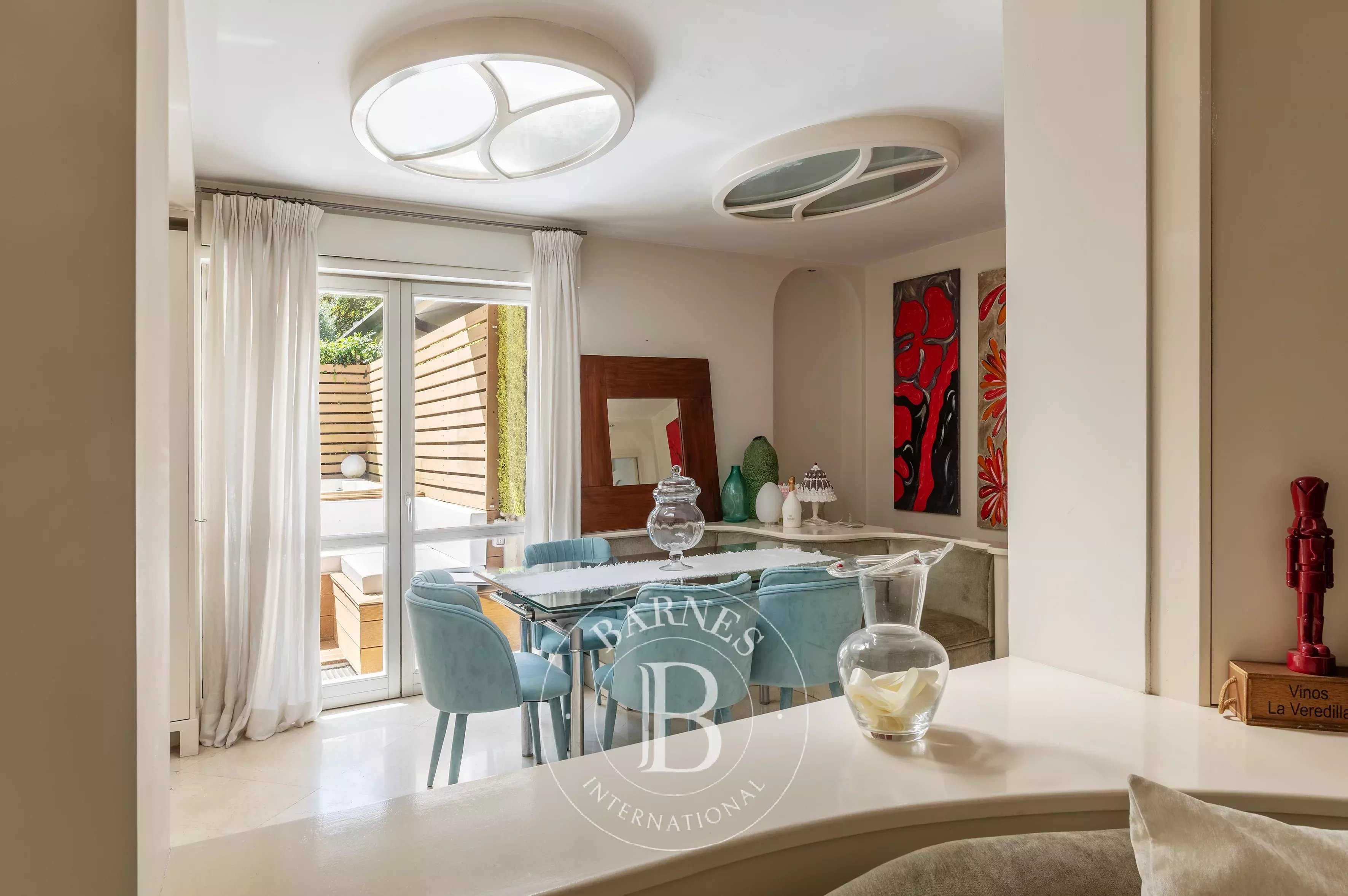 Roma  - Appartement 4 Pi&egrave;ces 3 Chambres