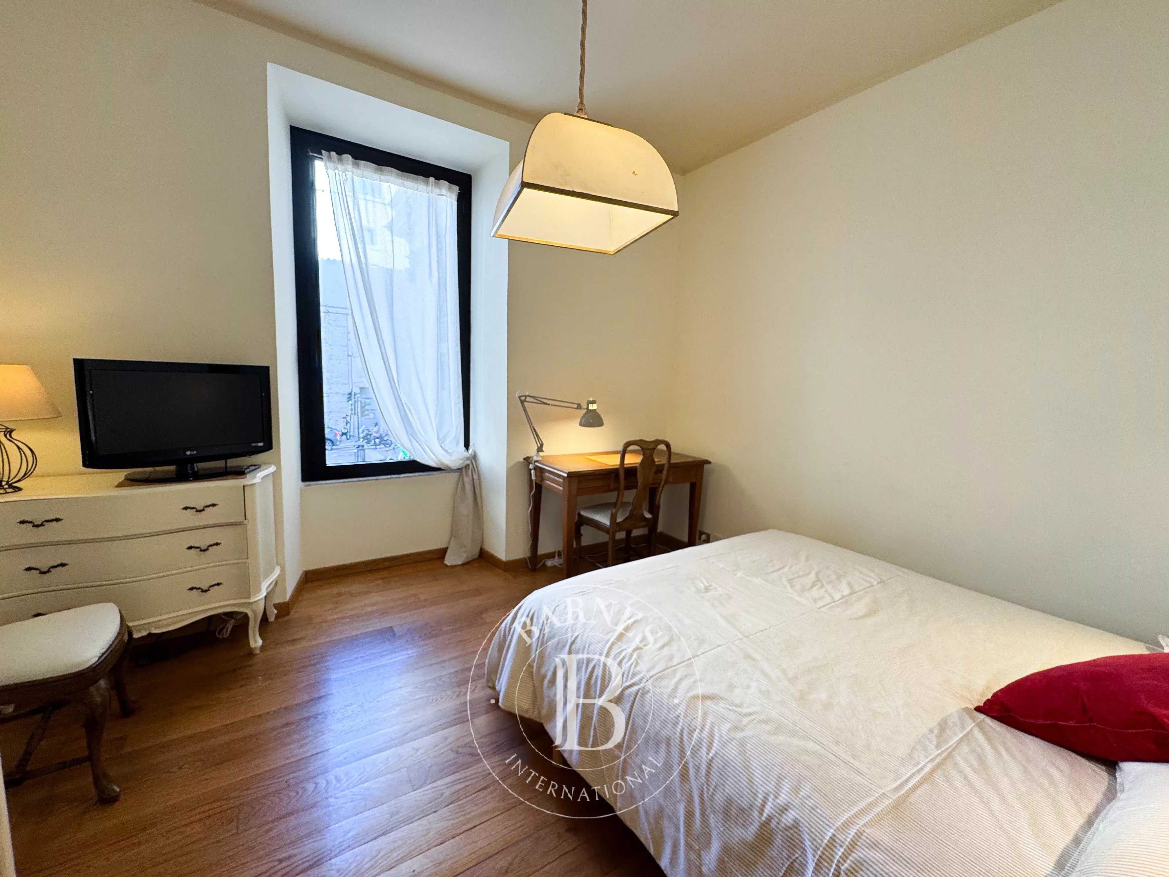 Roma  - Appartement 3 Pi&egrave;ces 2 Chambres