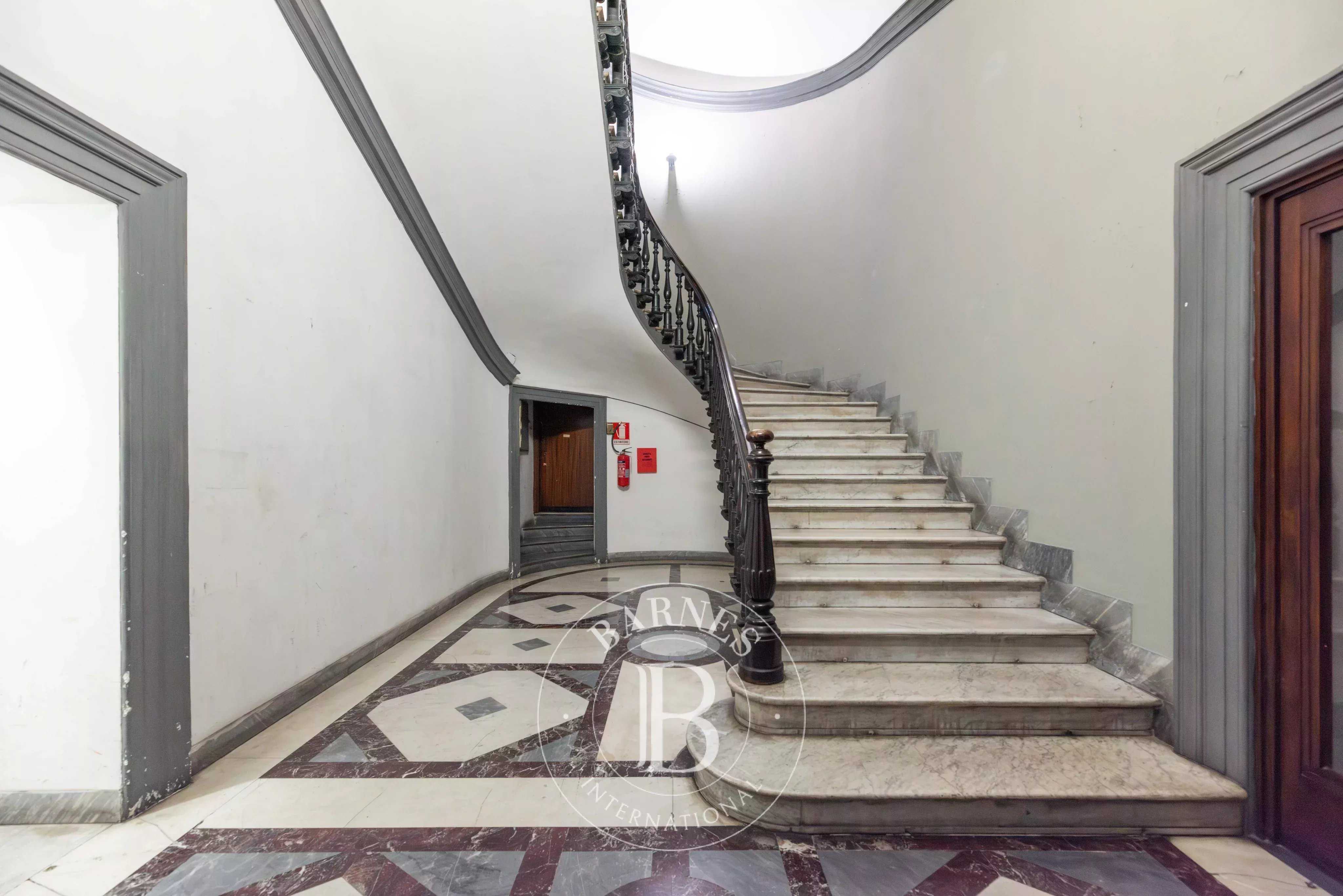 Roma  - Appartement 6 Pièces