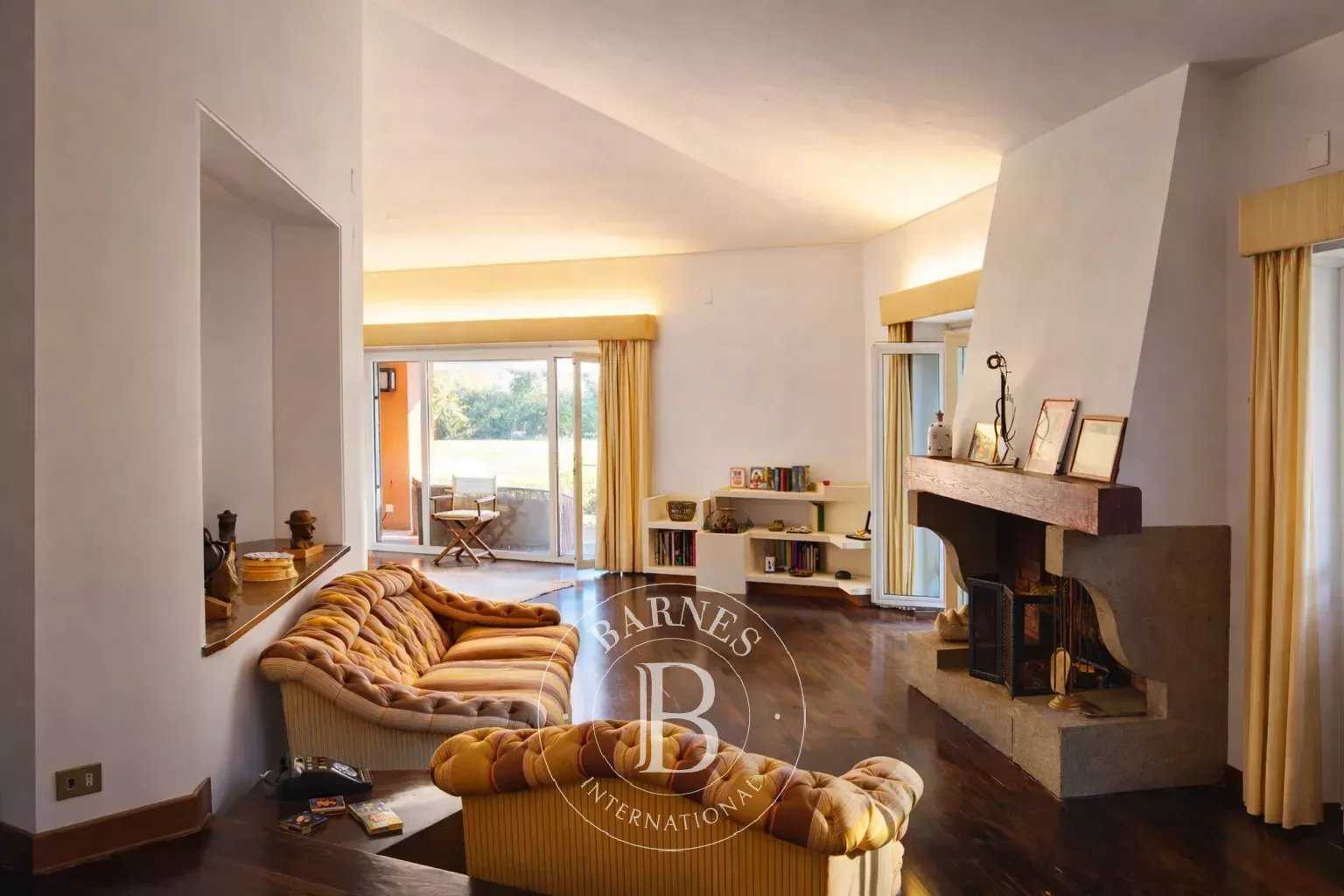 Roma  - Villa 18 Pi&egrave;ces 6 Chambres