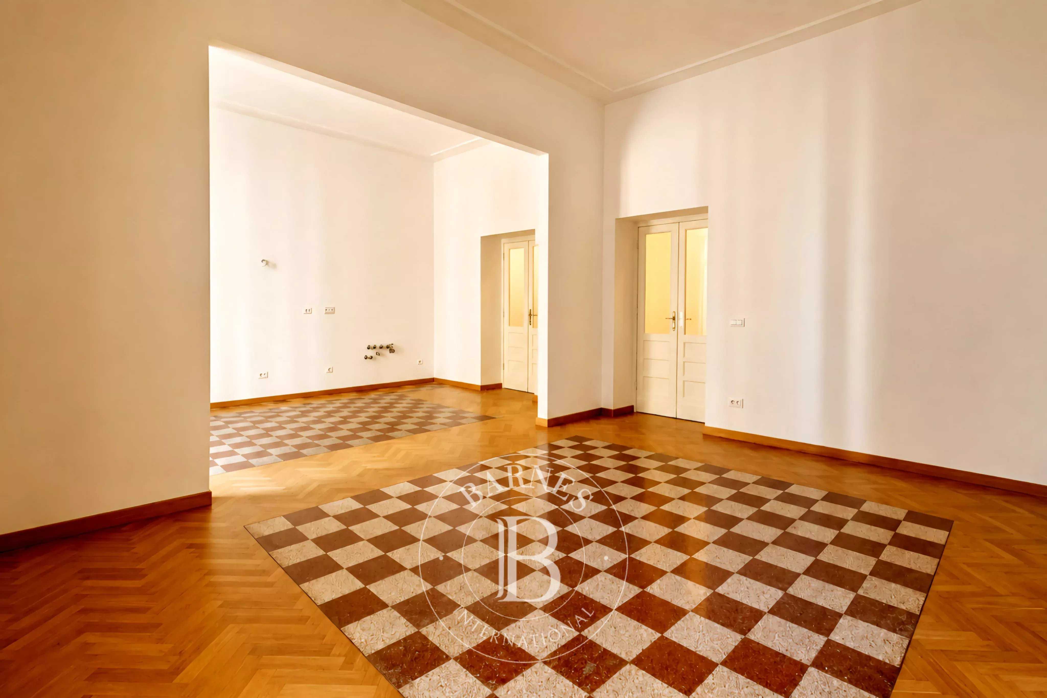 Roma  - Appartement 4 Pi&egrave;ces 2 Chambres