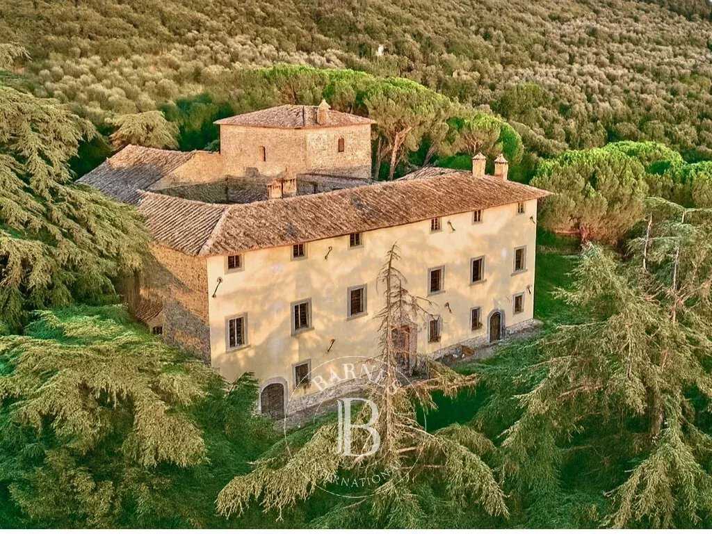 Arezzo  - Castle 40 Bedrooms