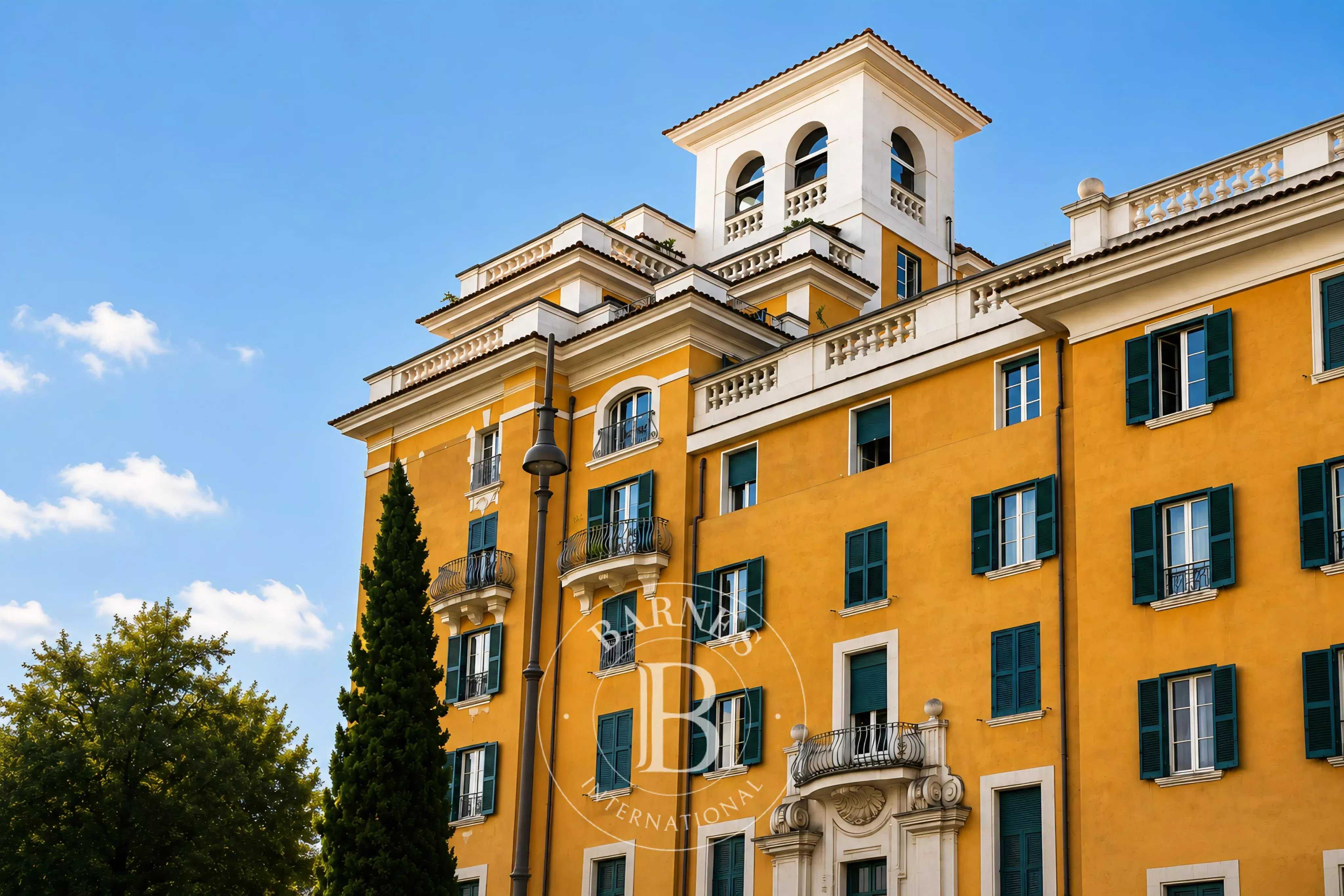Roma  - Bureaux 13 Pi&egrave;ces