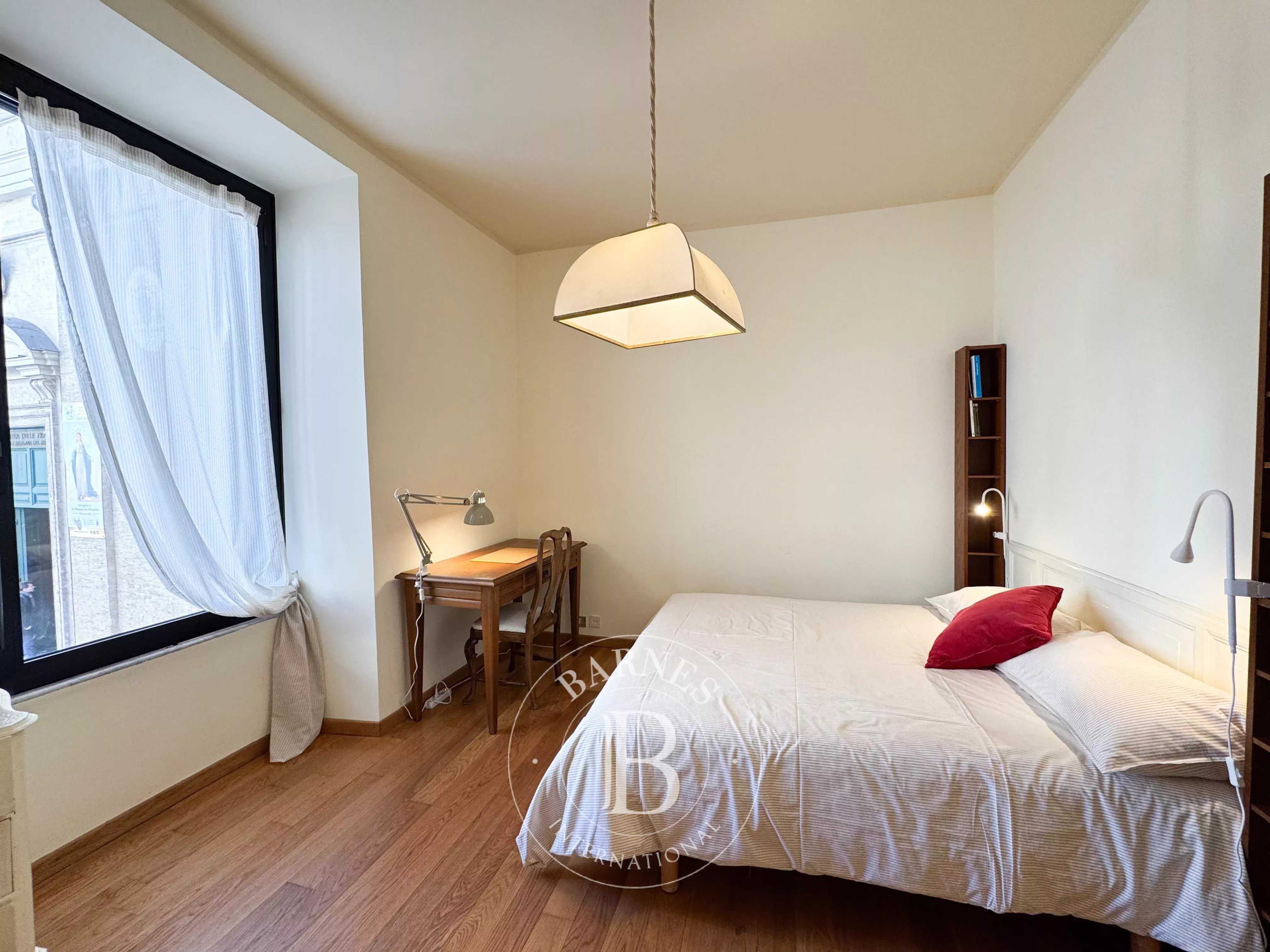 Roma  - Appartement 3 Pi&egrave;ces 2 Chambres