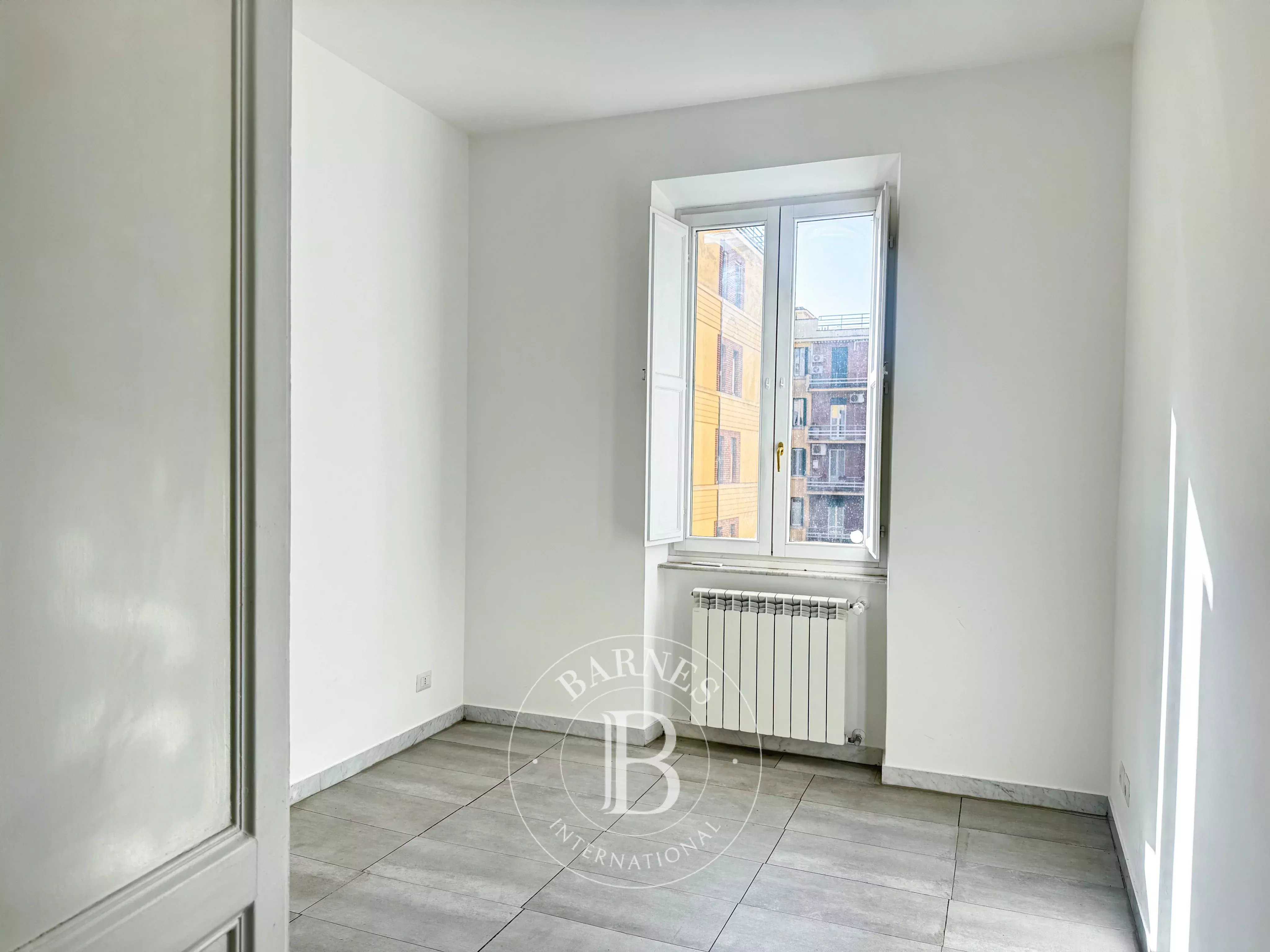 Roma  - Appartement 2 Pi&egrave;ces, 1 Chambre