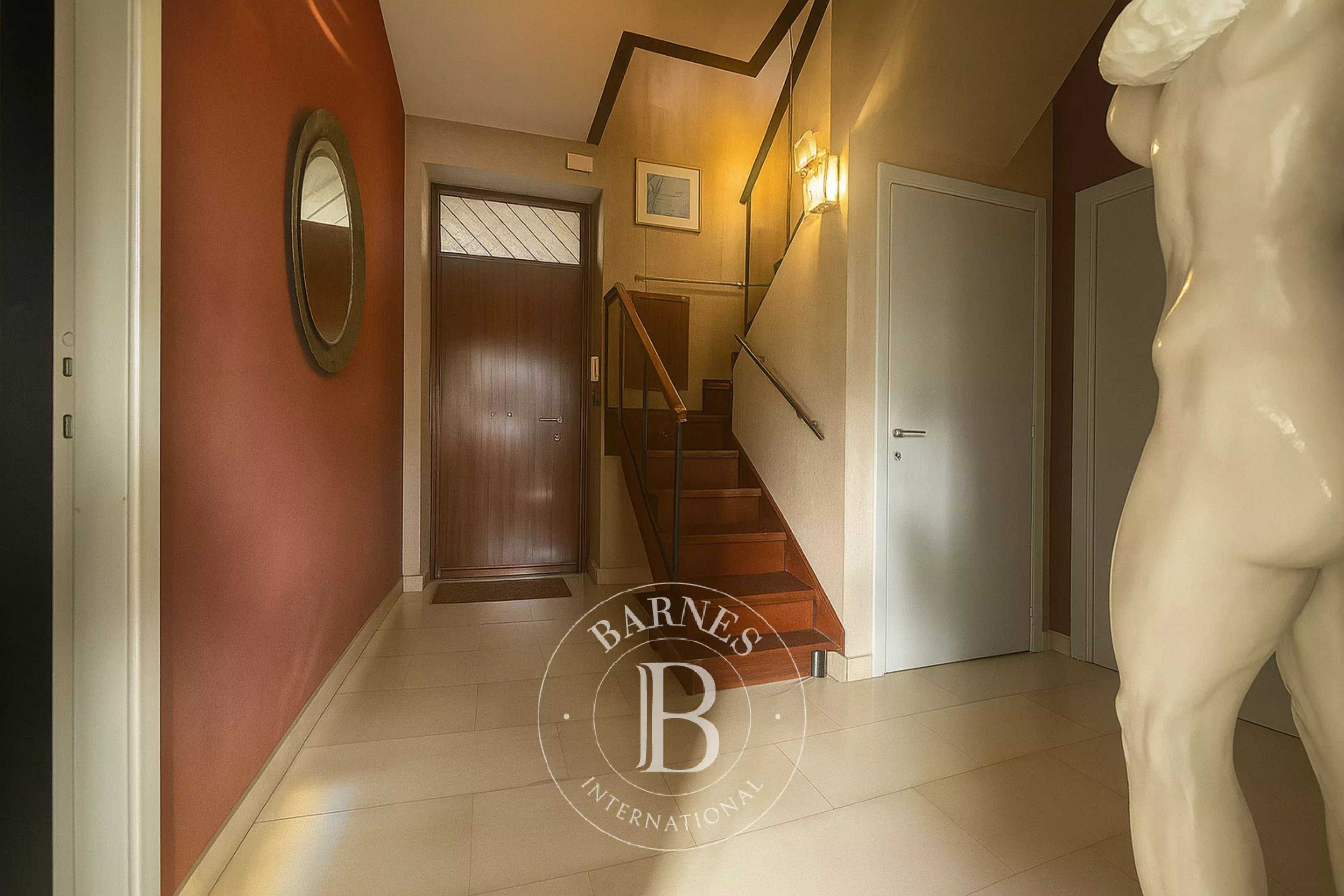 Roma  - Villa 3 Bedrooms