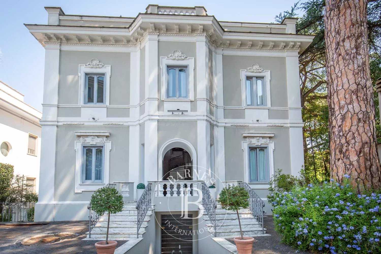 Frascati  - Hôtel 40 Pièces