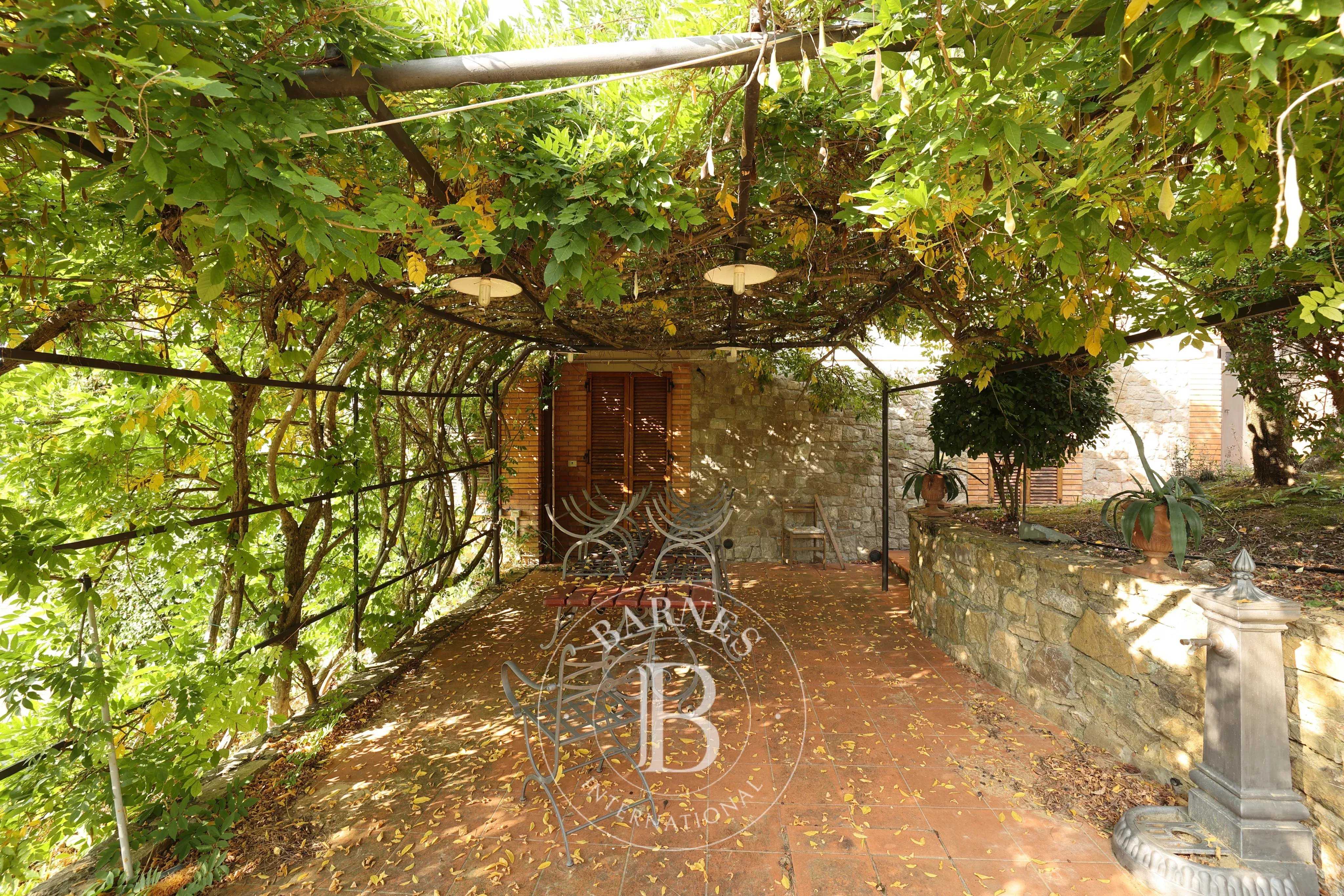 Poggibonsi  - Villa 10 Pi&egrave;ces 5 Chambres