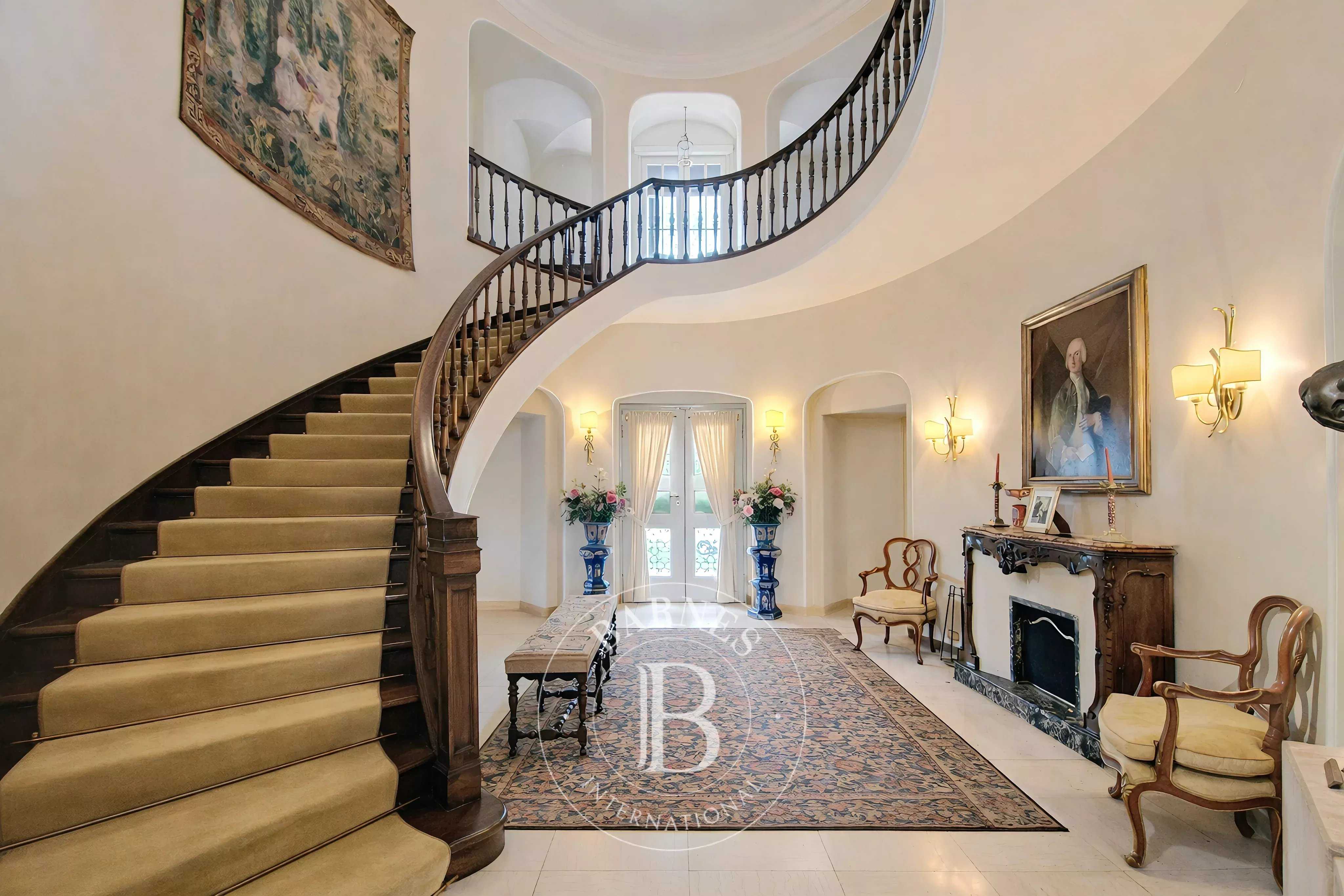 Roma  - Villa 15 Pi&egrave;ces 14 Chambres