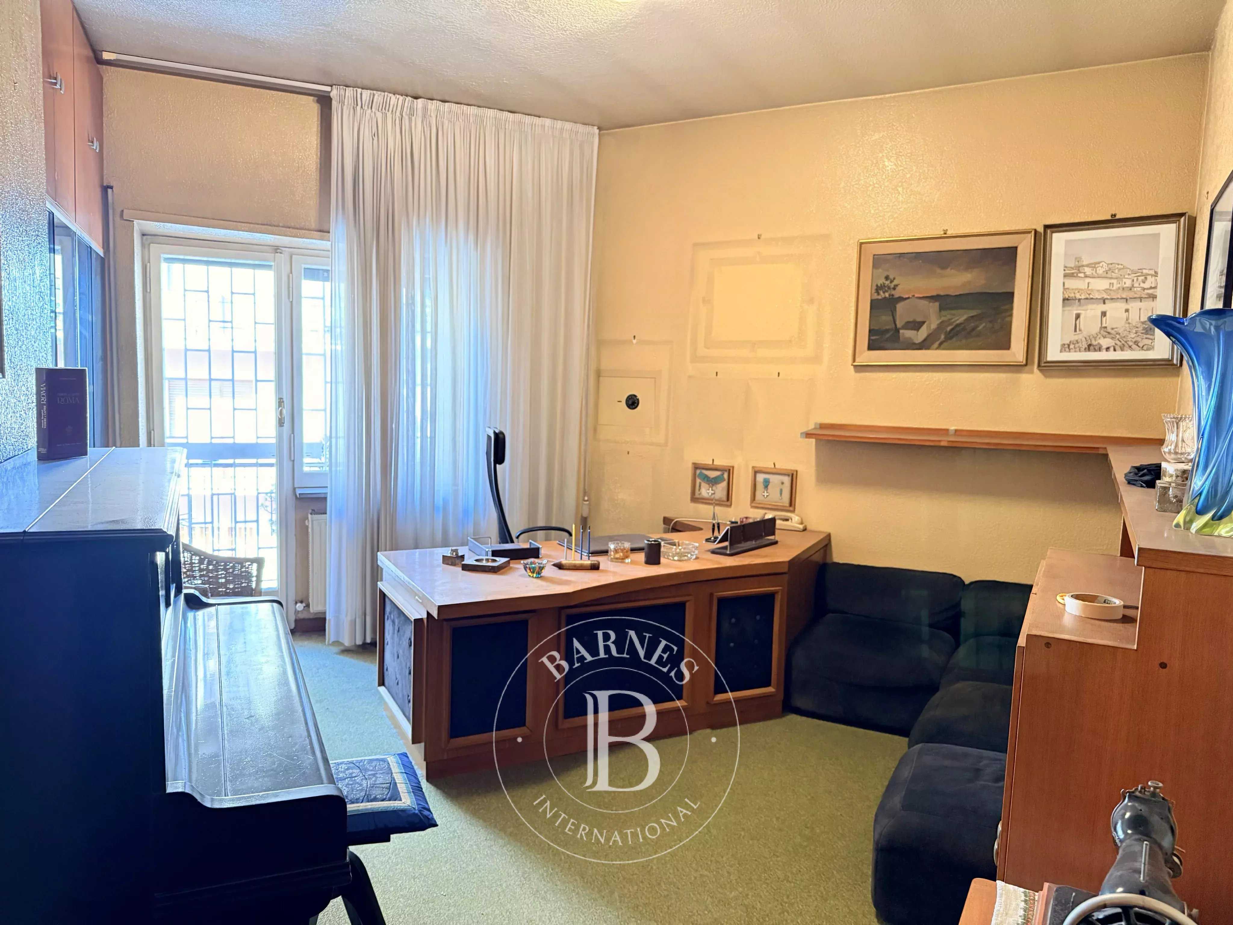 Roma  - Apartment 4 Bedrooms