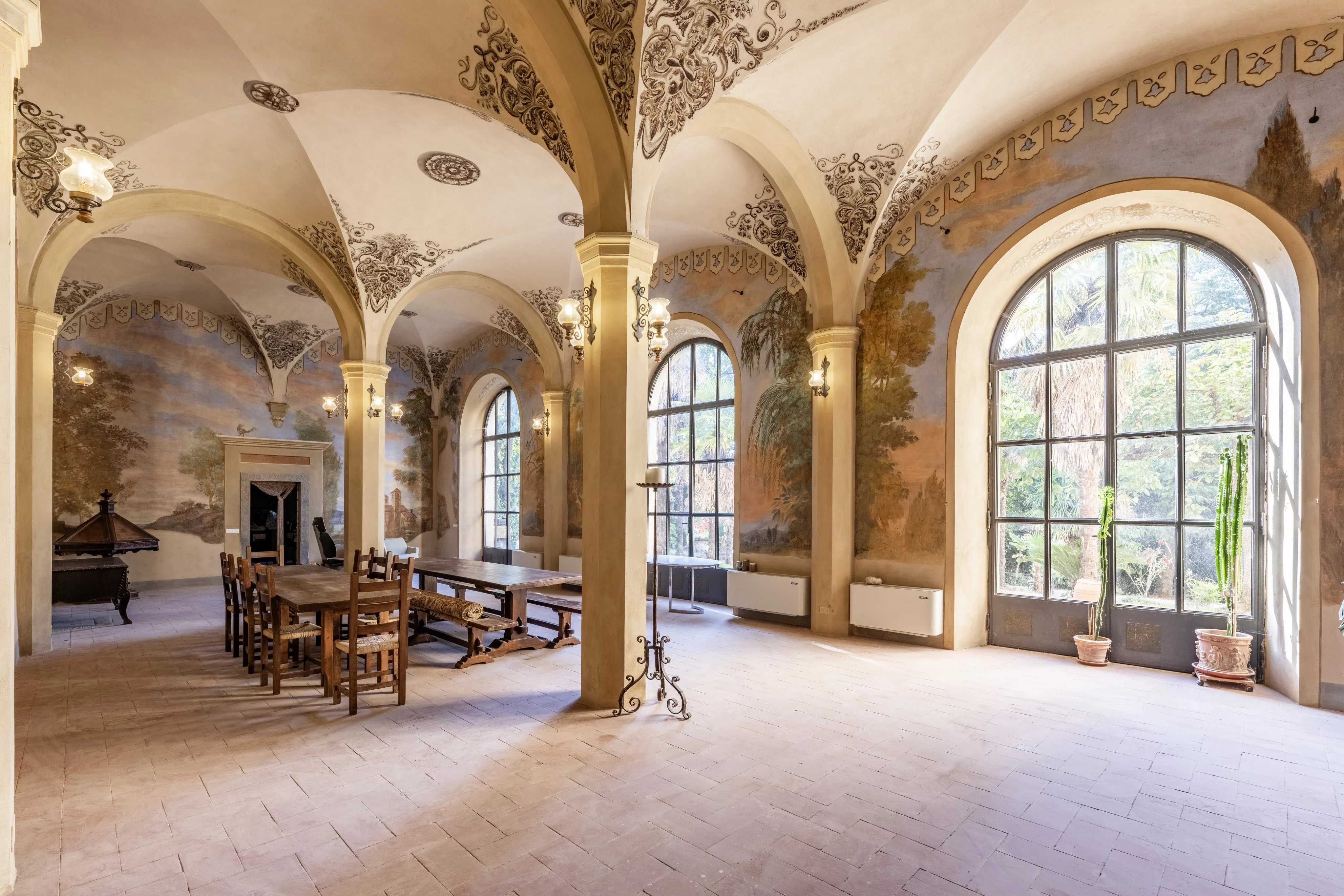 Cortona  - Villa 20 Bedrooms