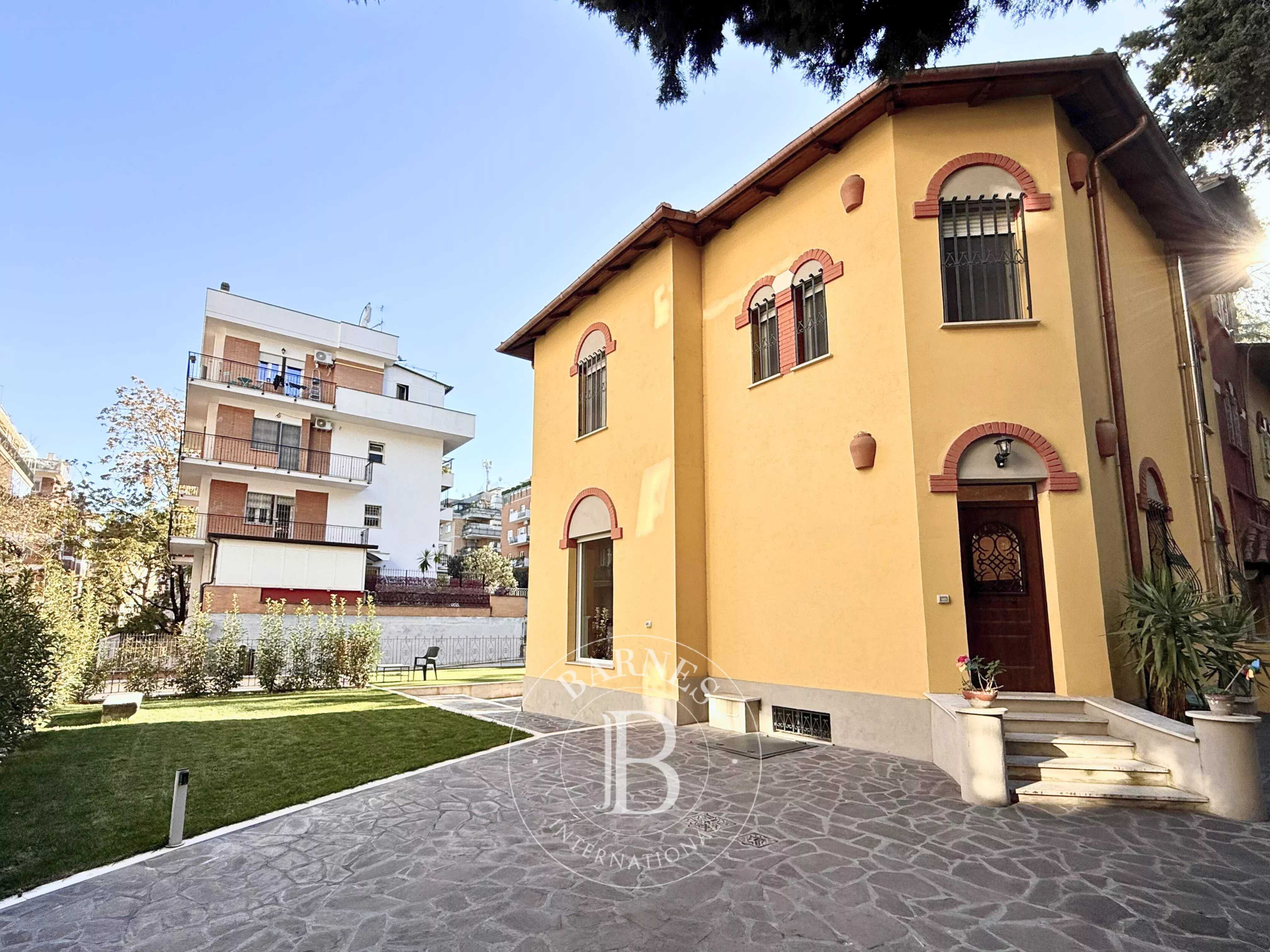 Villa Roma  -  ref 86425888 (picture 2)