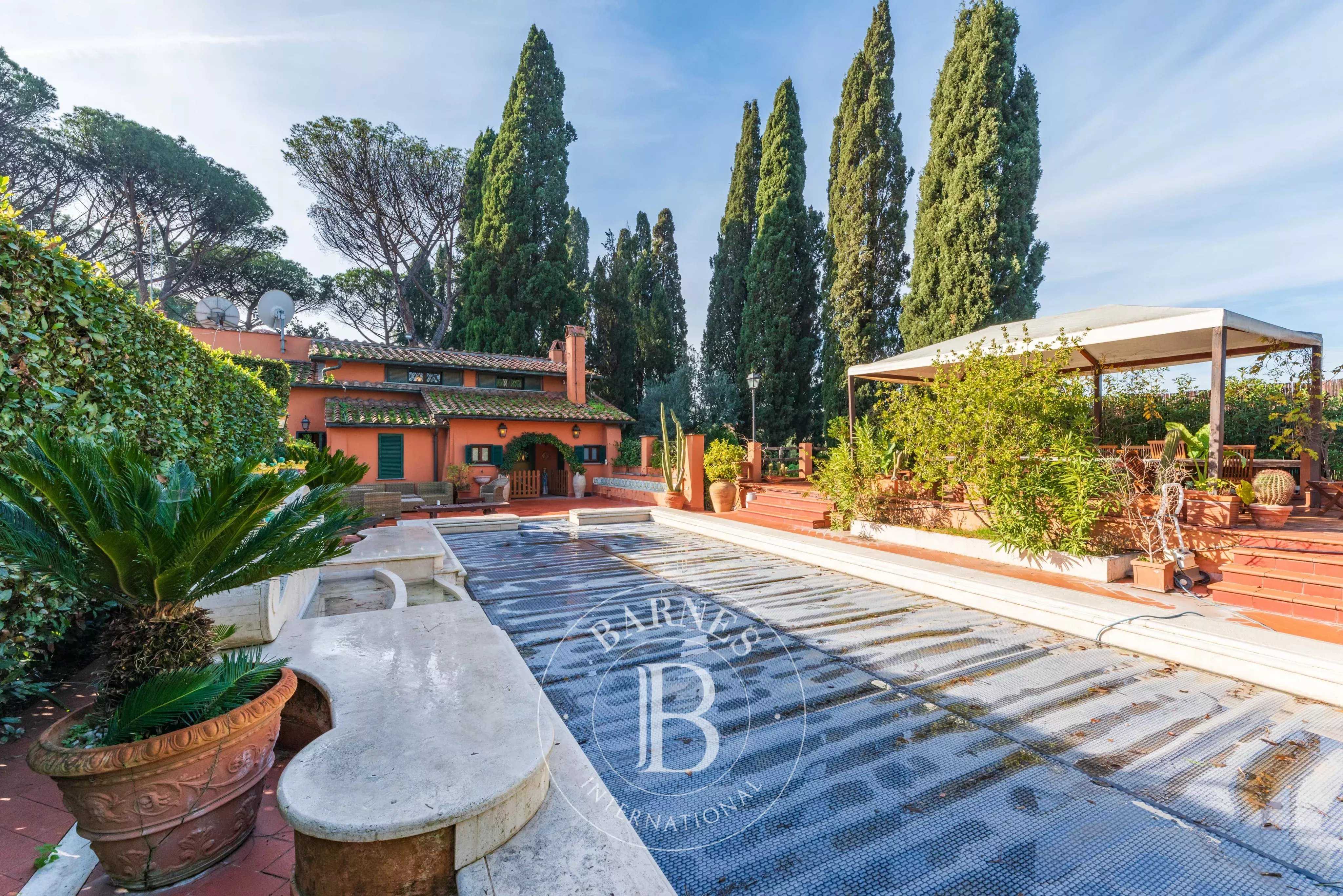Villa Roma  -  ref 85530067 (picture 1)