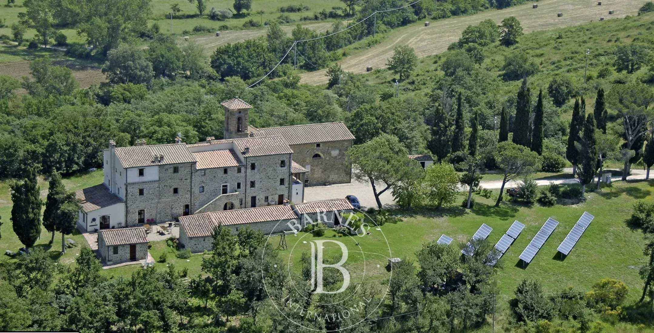 Manor house Lisciano Niccone  -  ref 86399537 (picture 1)