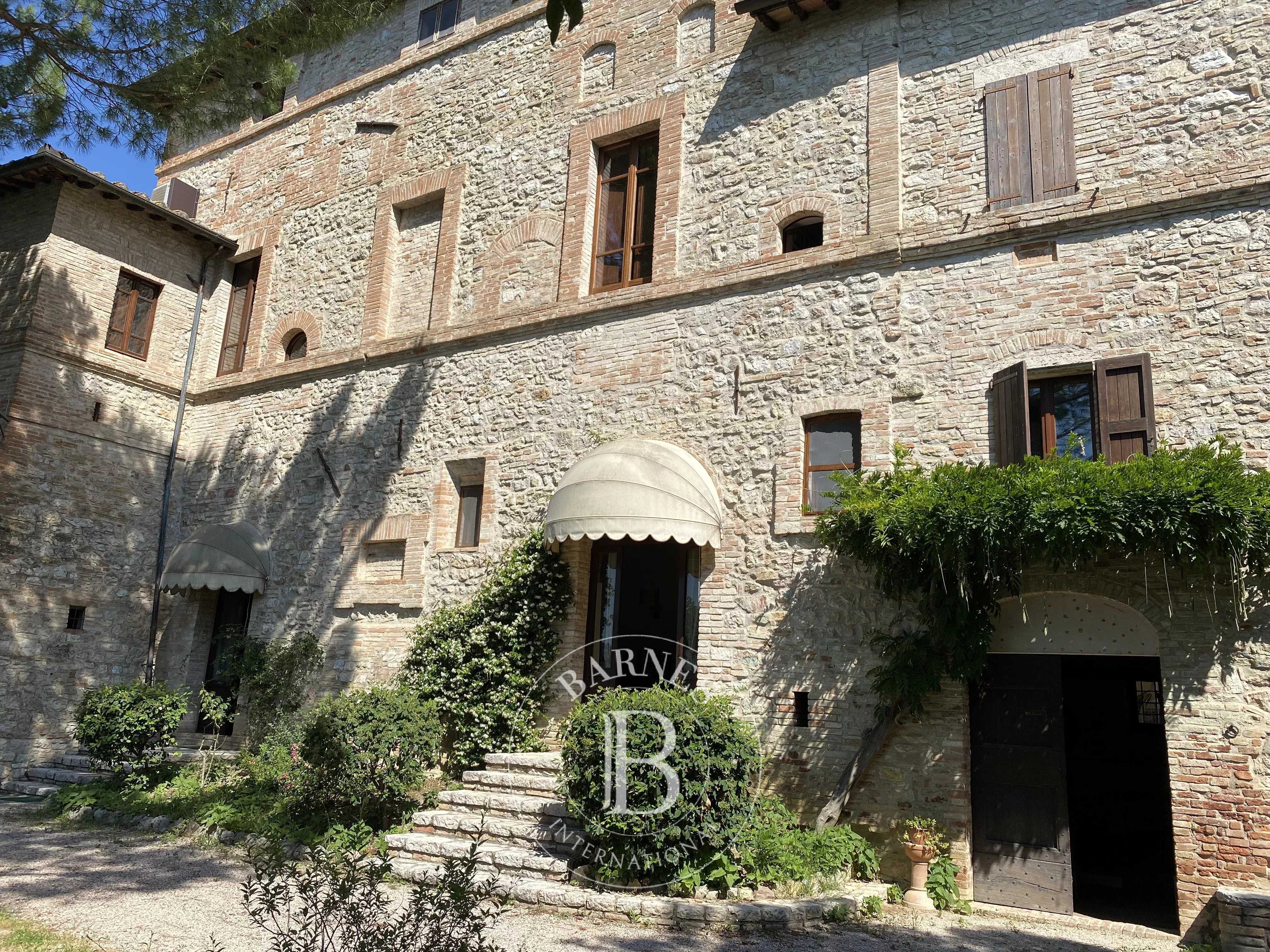 Manor house Corciano  -  ref 86399060 (picture 2)