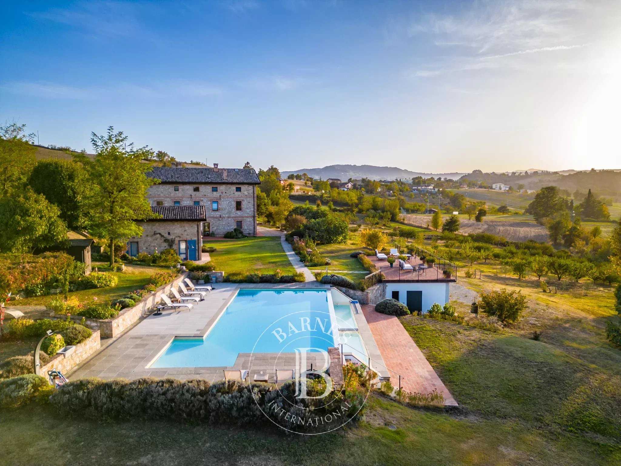 Villa Modena  -  ref 83458056 (picture 3)