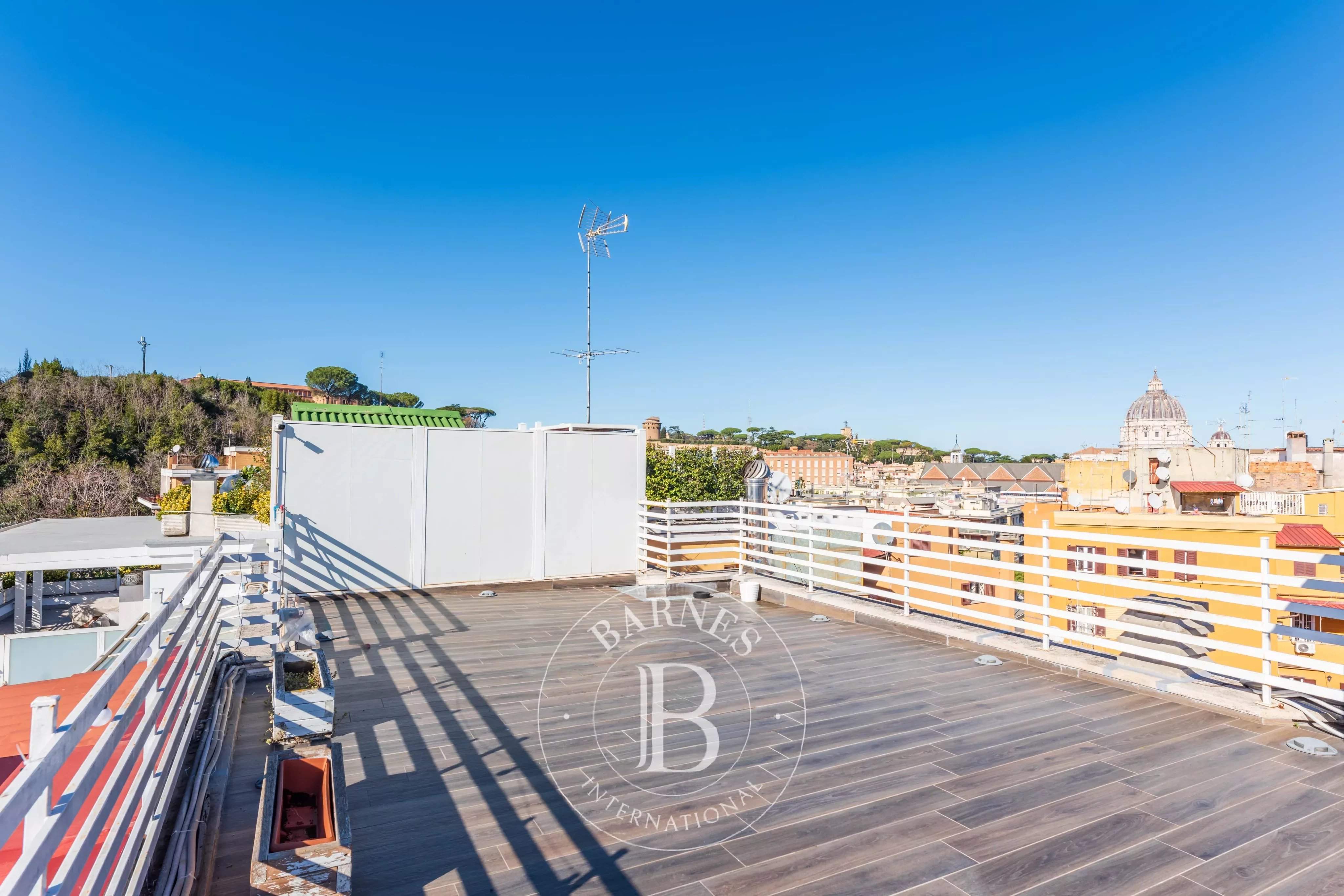 Roma  - Penthouse 1 Bedroom - picture 13
