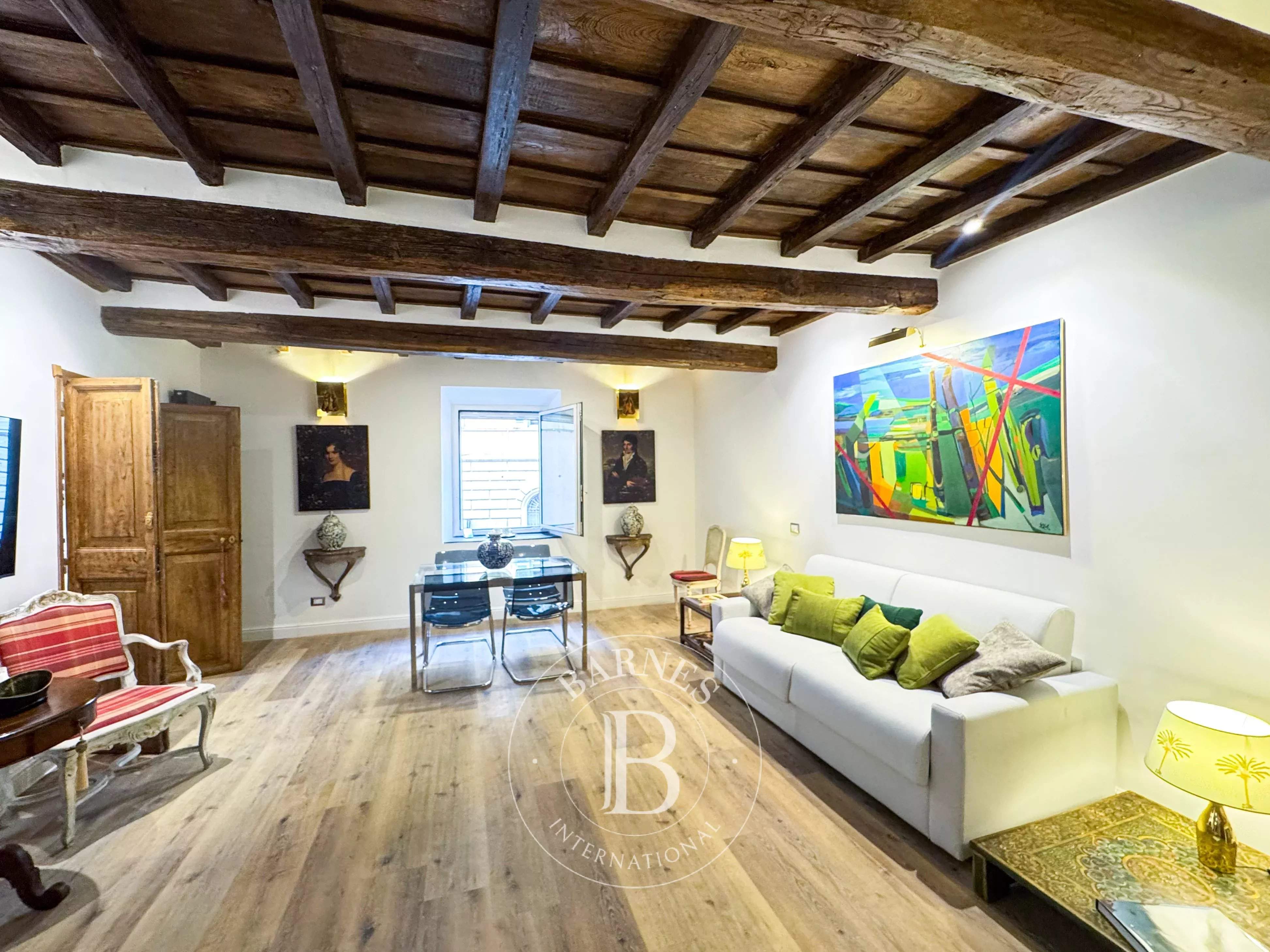 Roma  - Piso 2 Cuartos, 1 Habitacion - picture 2