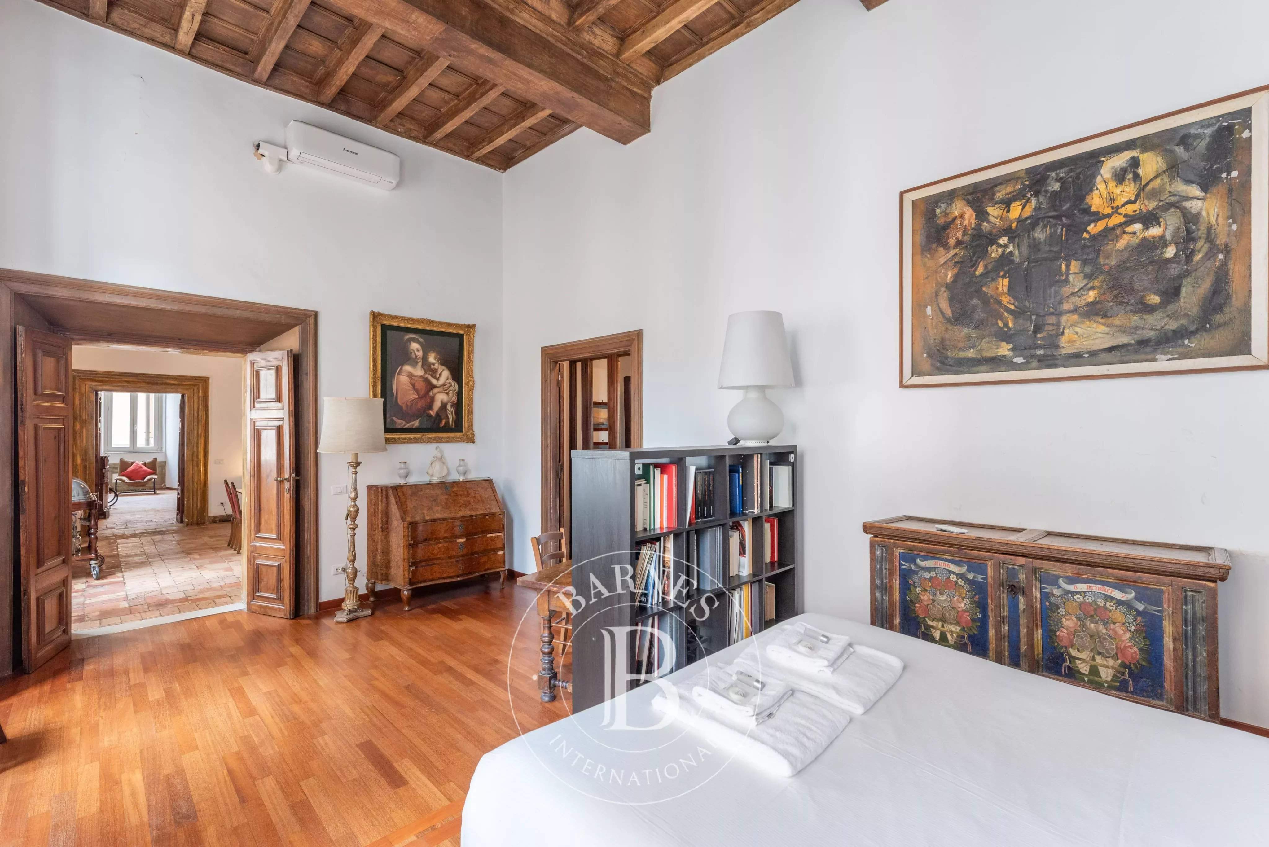 Roma  - Apartment 4 Bedrooms - picture 14