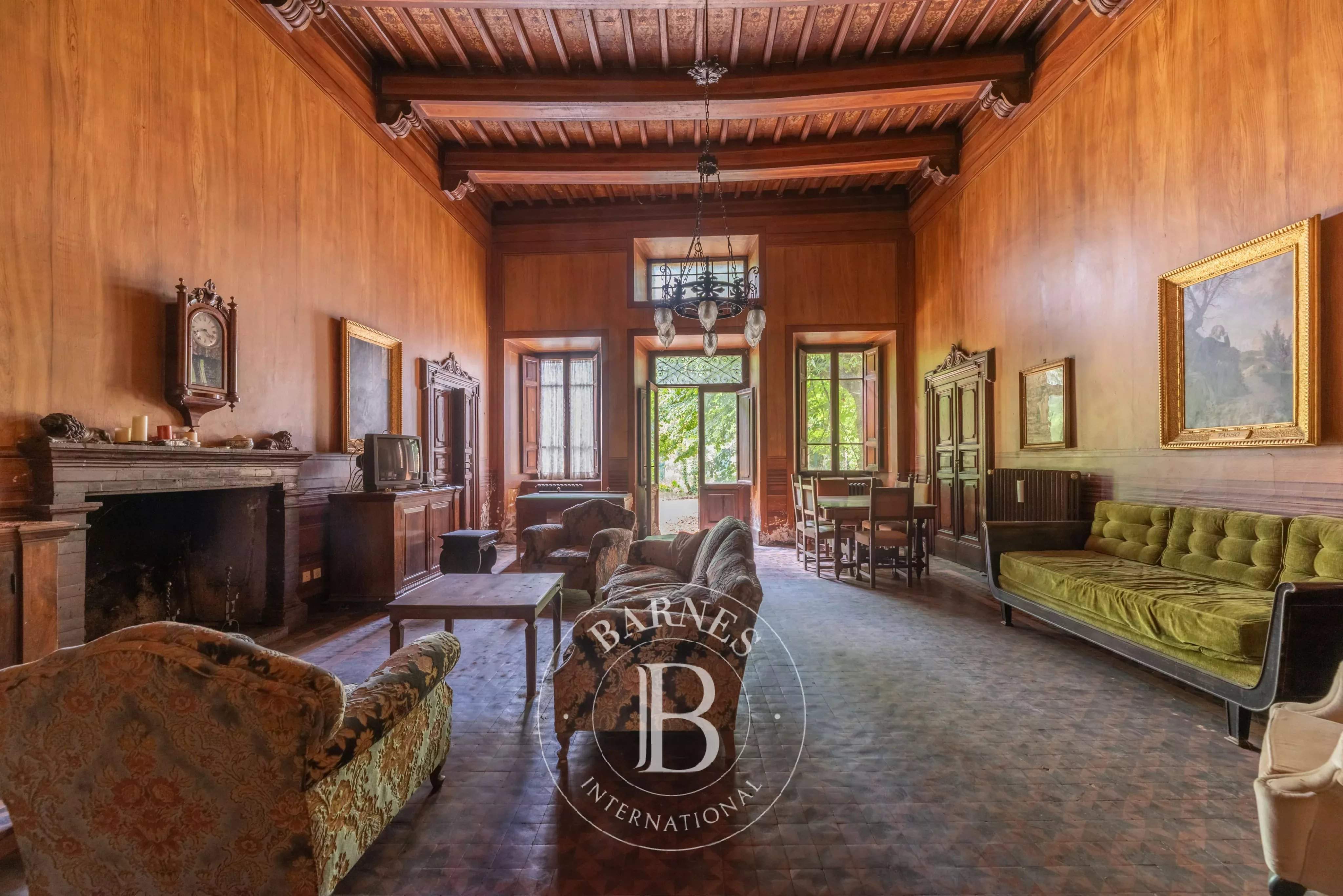 Acquapendente  - Building 8 Bedrooms - picture 7