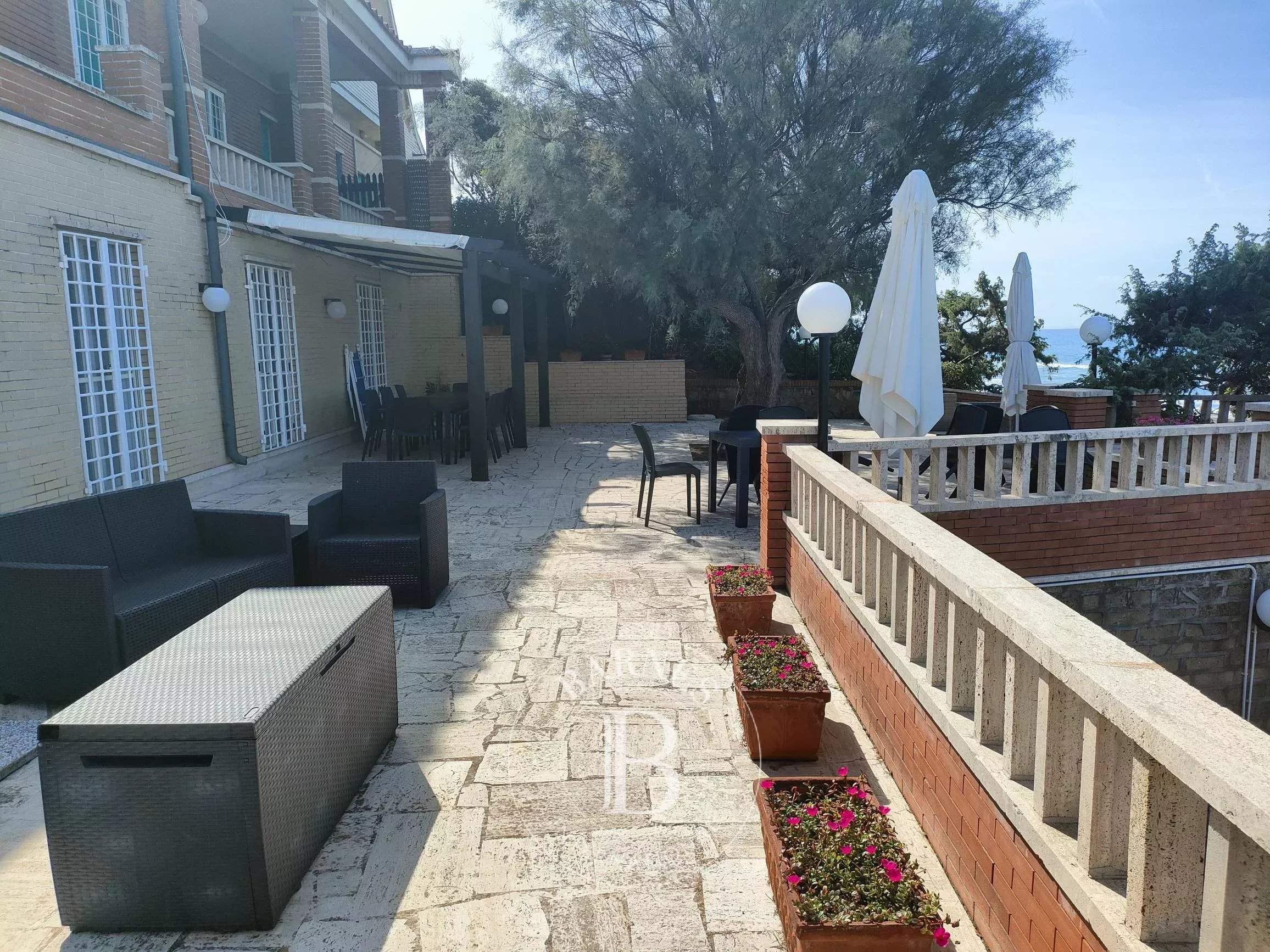 Sabaudia  - Villa 4 Bedrooms - picture 8