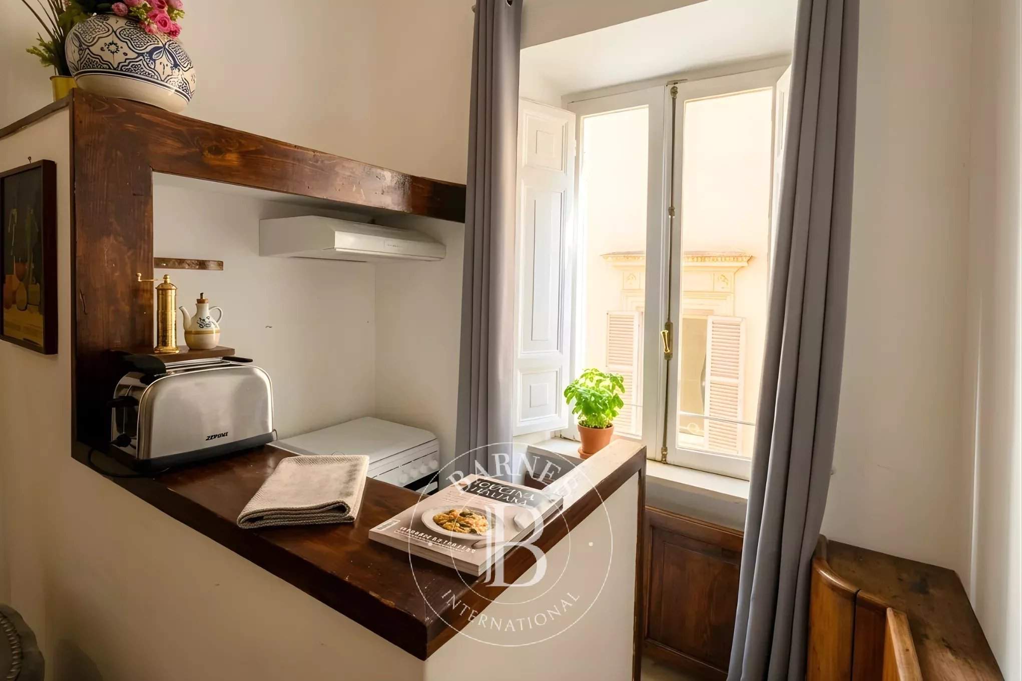 Roma  - Appartement 2 Pi&egrave;ces, 1 Chambre - picture 2