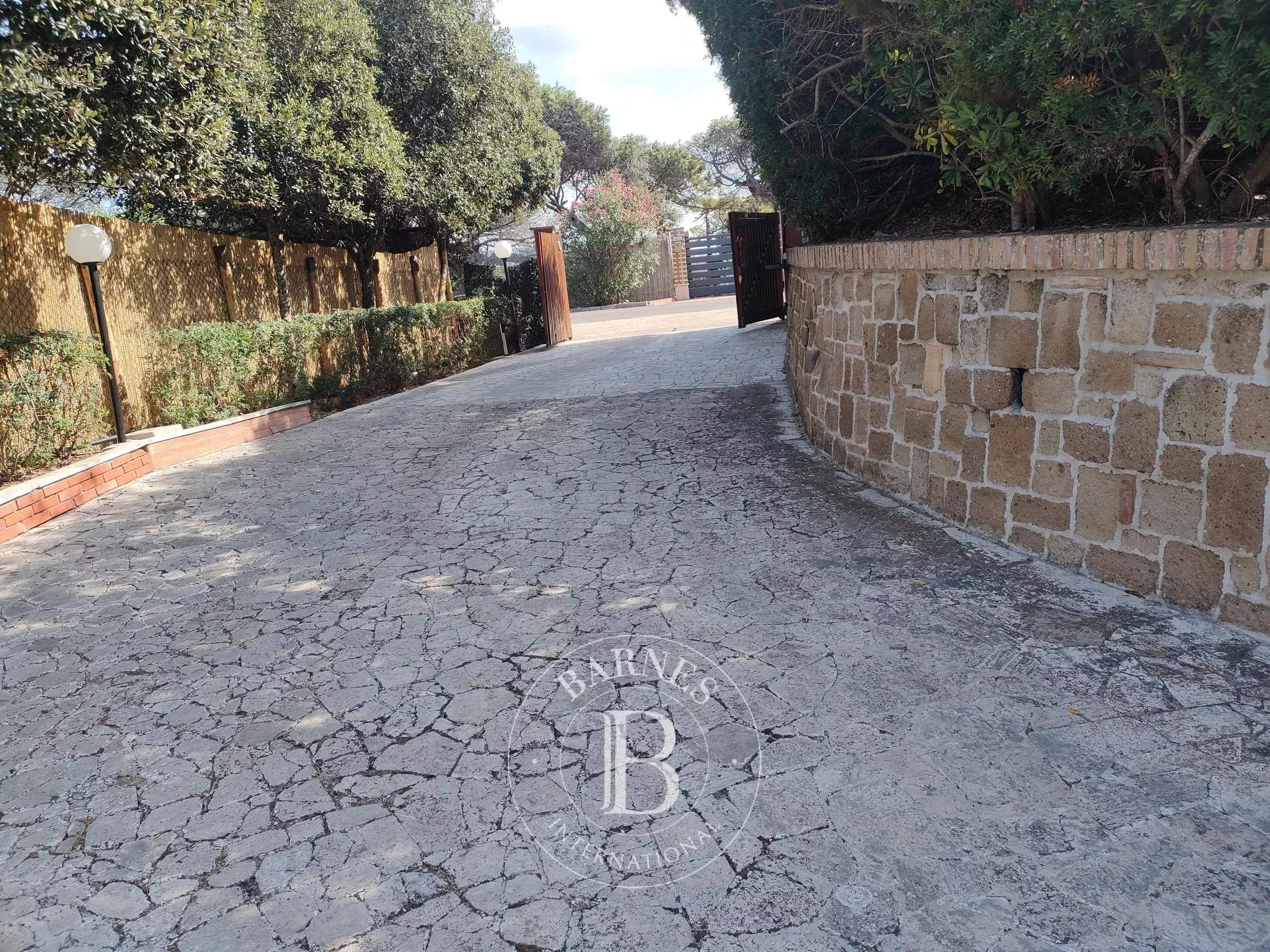 Sabaudia  - Villa 4 Bedrooms - picture 14