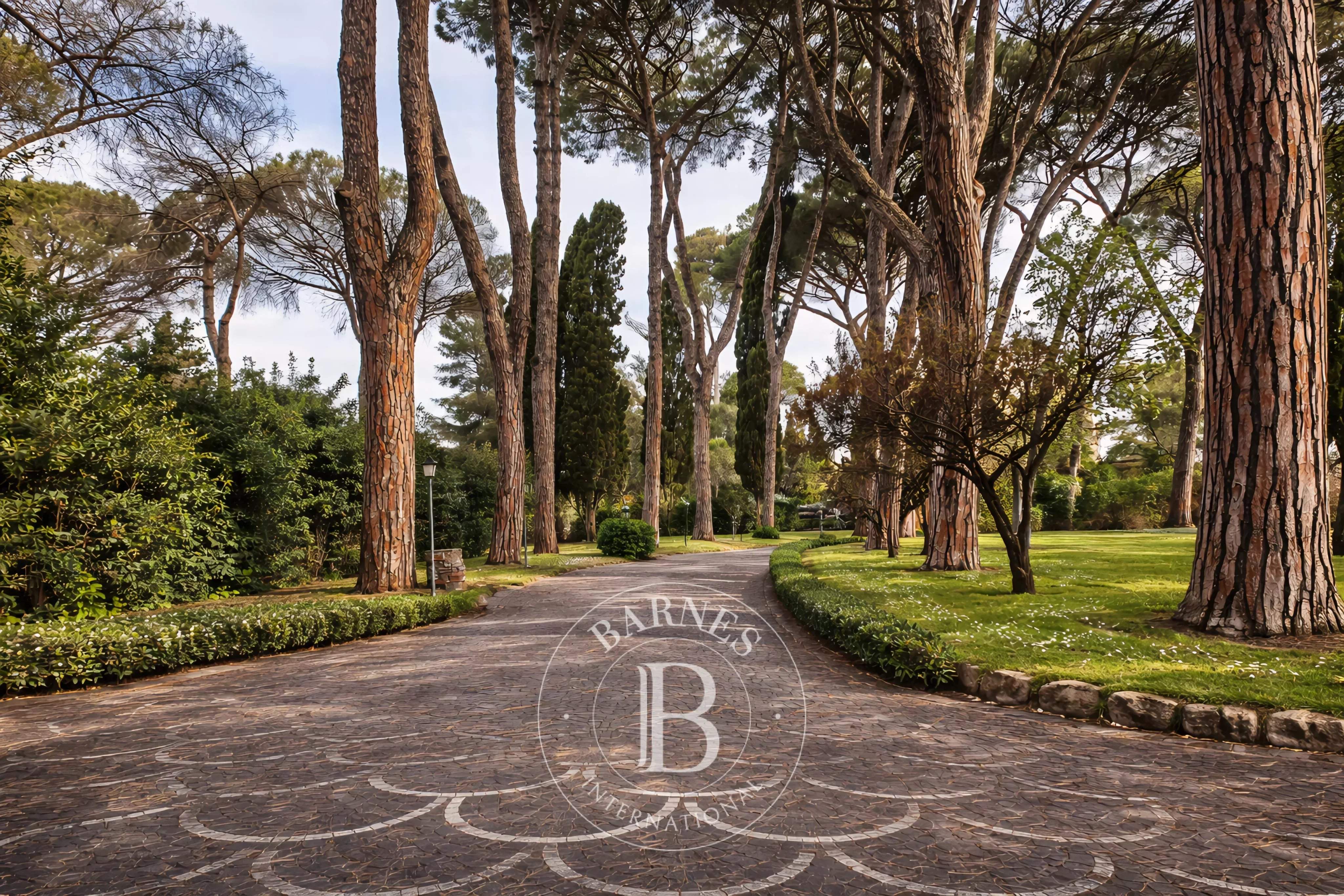 Roma  - Villa 15 Pi&egrave;ces 14 Chambres - picture 11