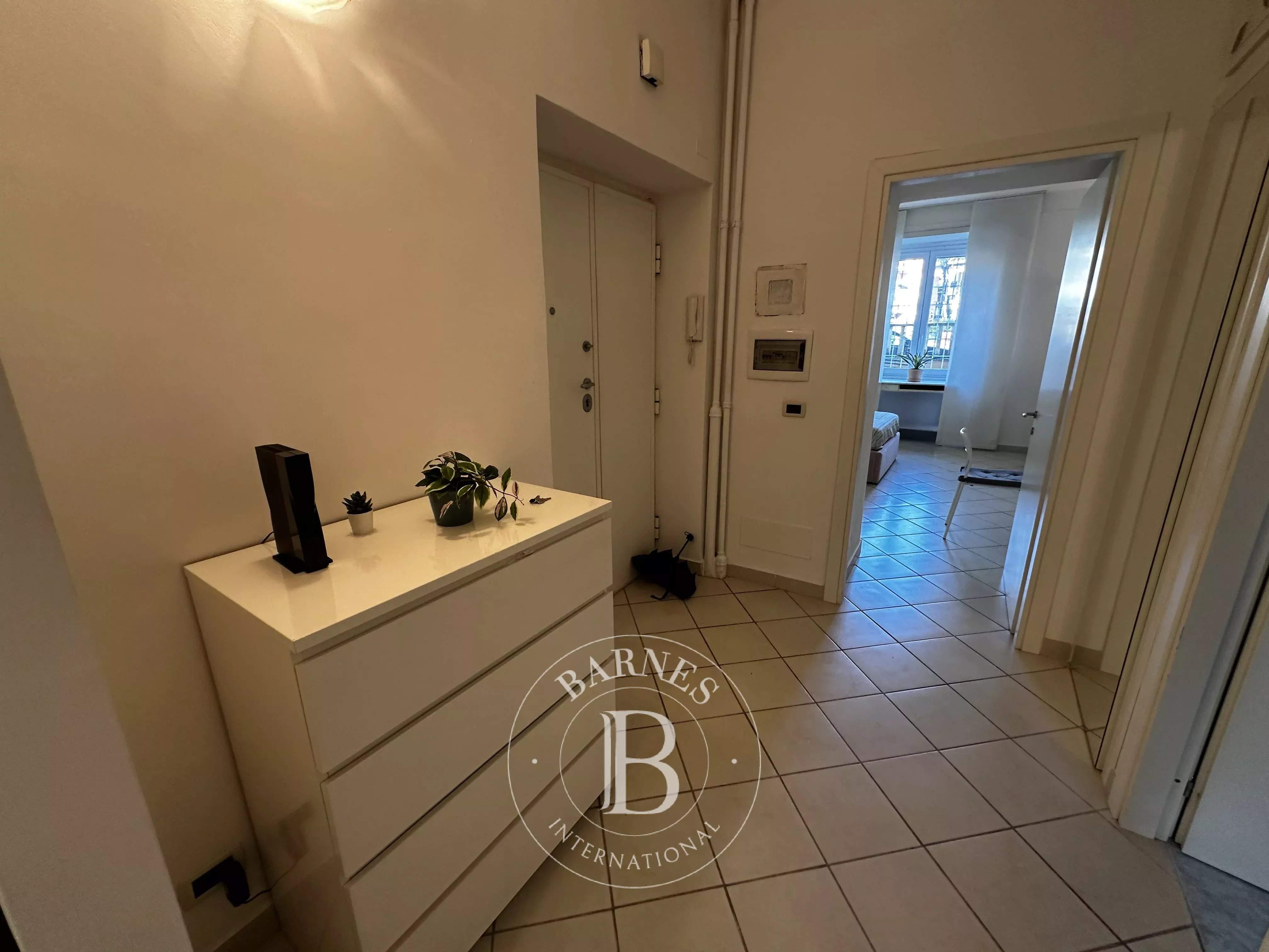 Roma  - Piso 1 Cuarto, 1 Habitacion - picture 4