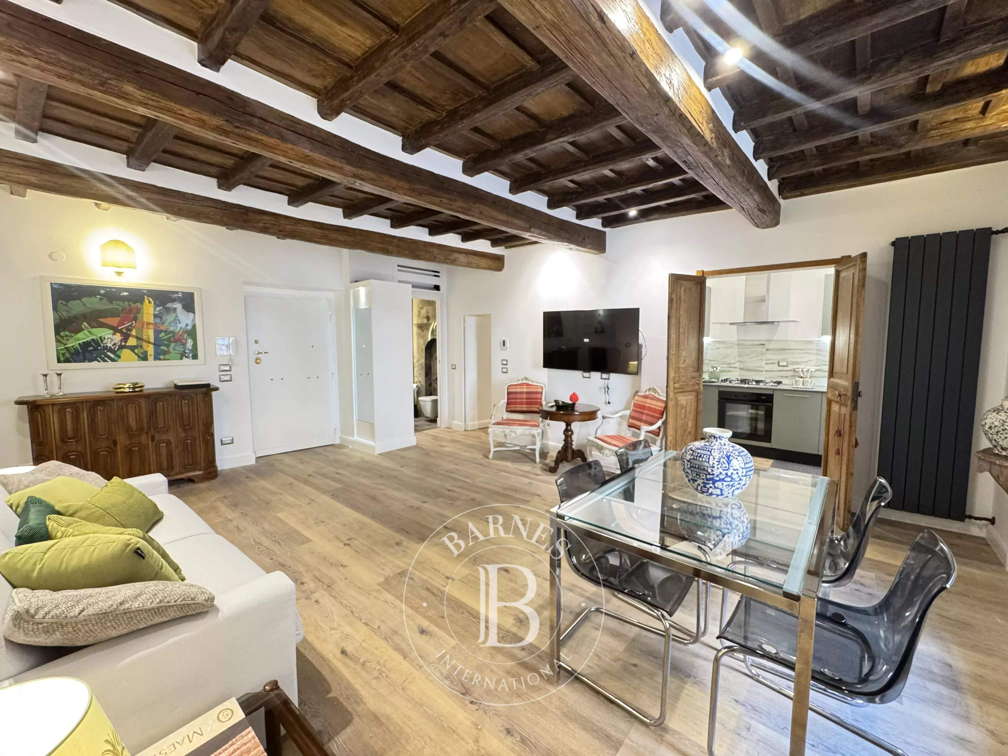 Roma  - Piso 2 Cuartos, 1 Habitacion - picture 4