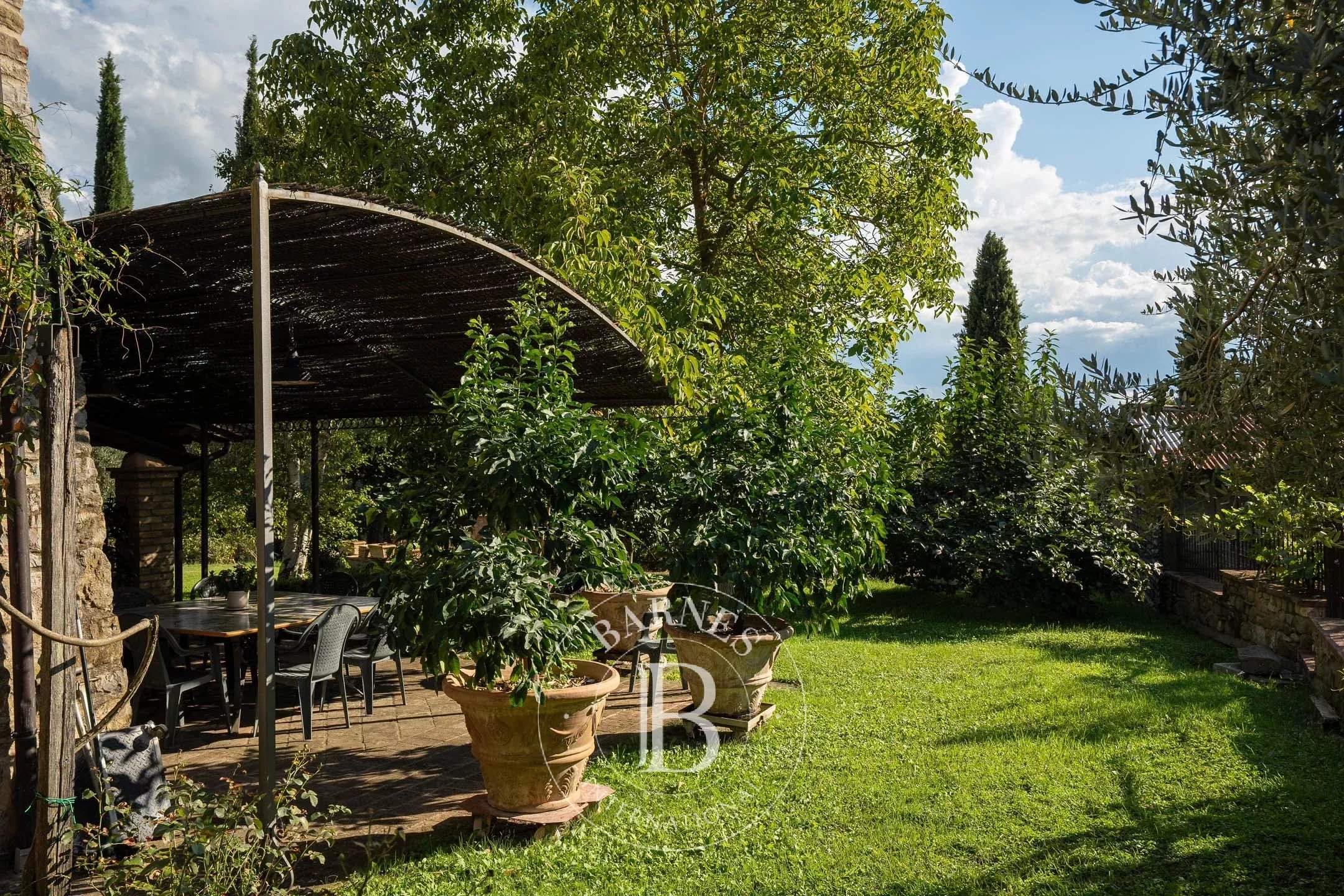 Passignano sul Trasimeno  - Chaumière 8 Pi&egrave;ces 3 Chambres - picture 13