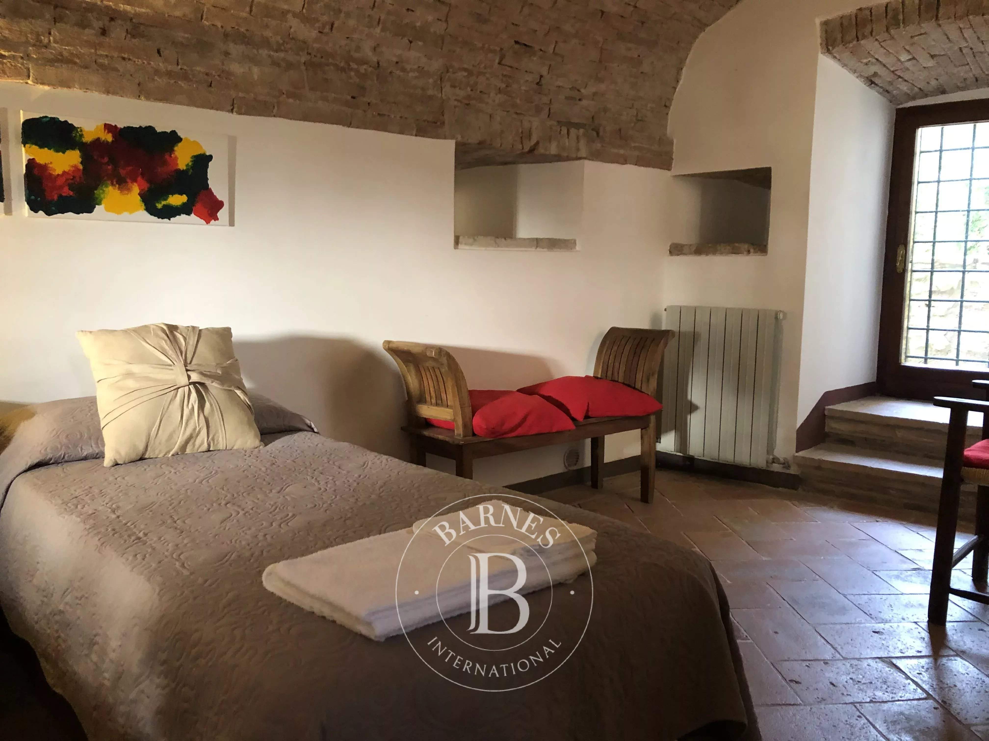 Corciano  - Manor house 20 Bedrooms - picture 19