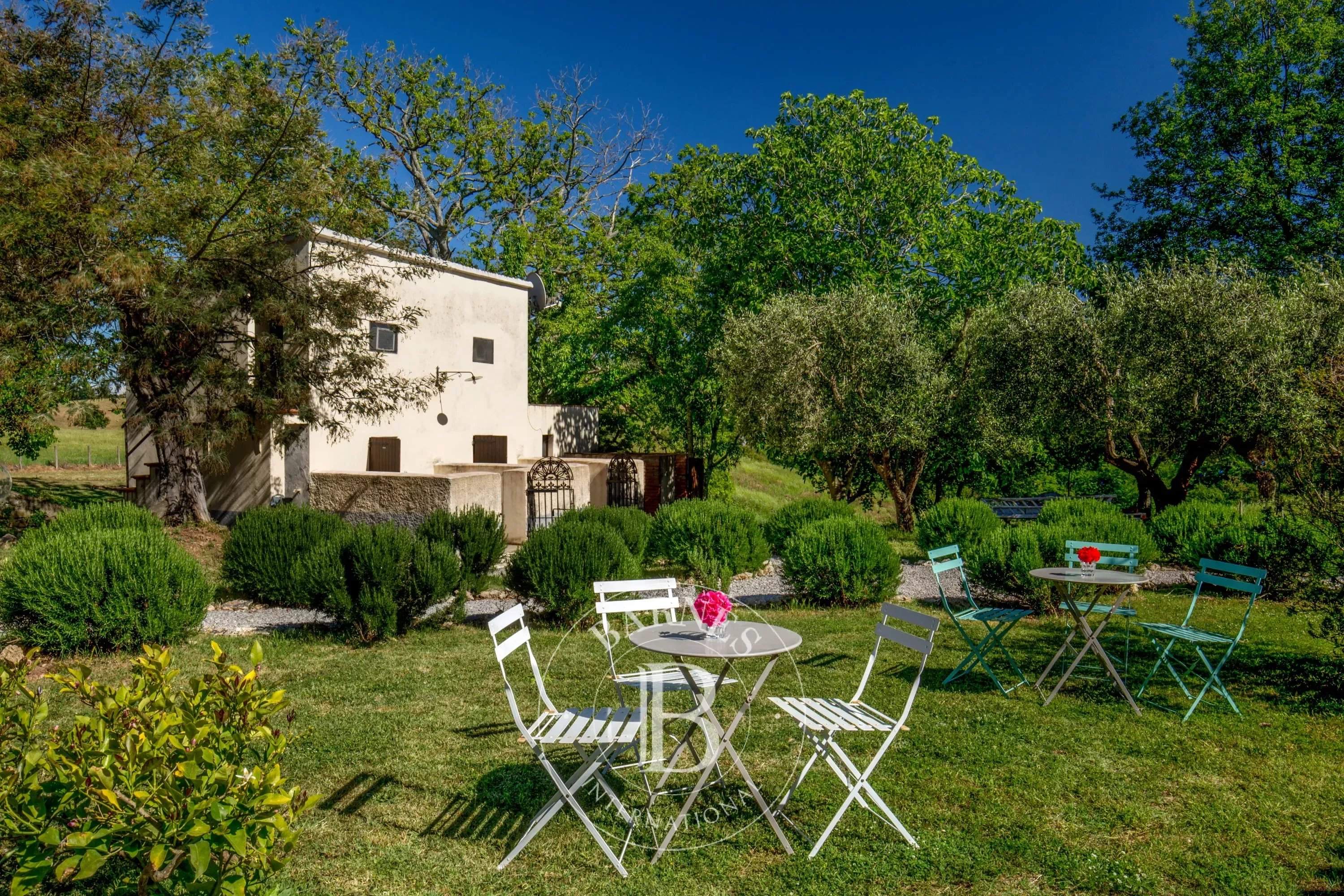 Manciano  - Property 6 Bedrooms - picture 2