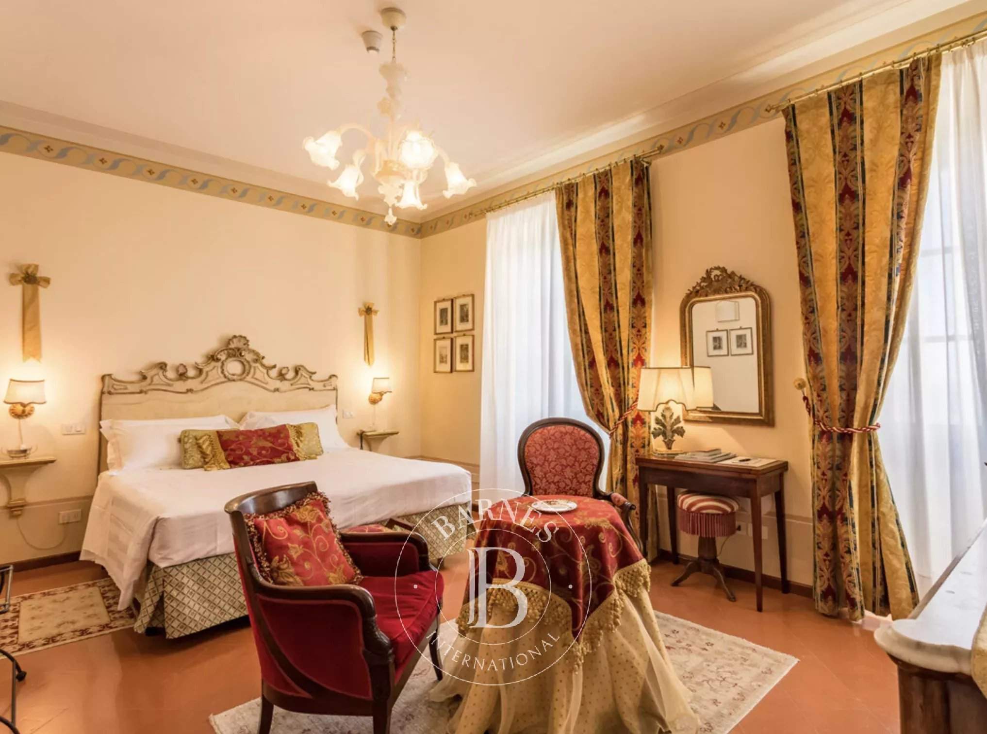 Cortona  - Hotel 25 Bedrooms - picture 11