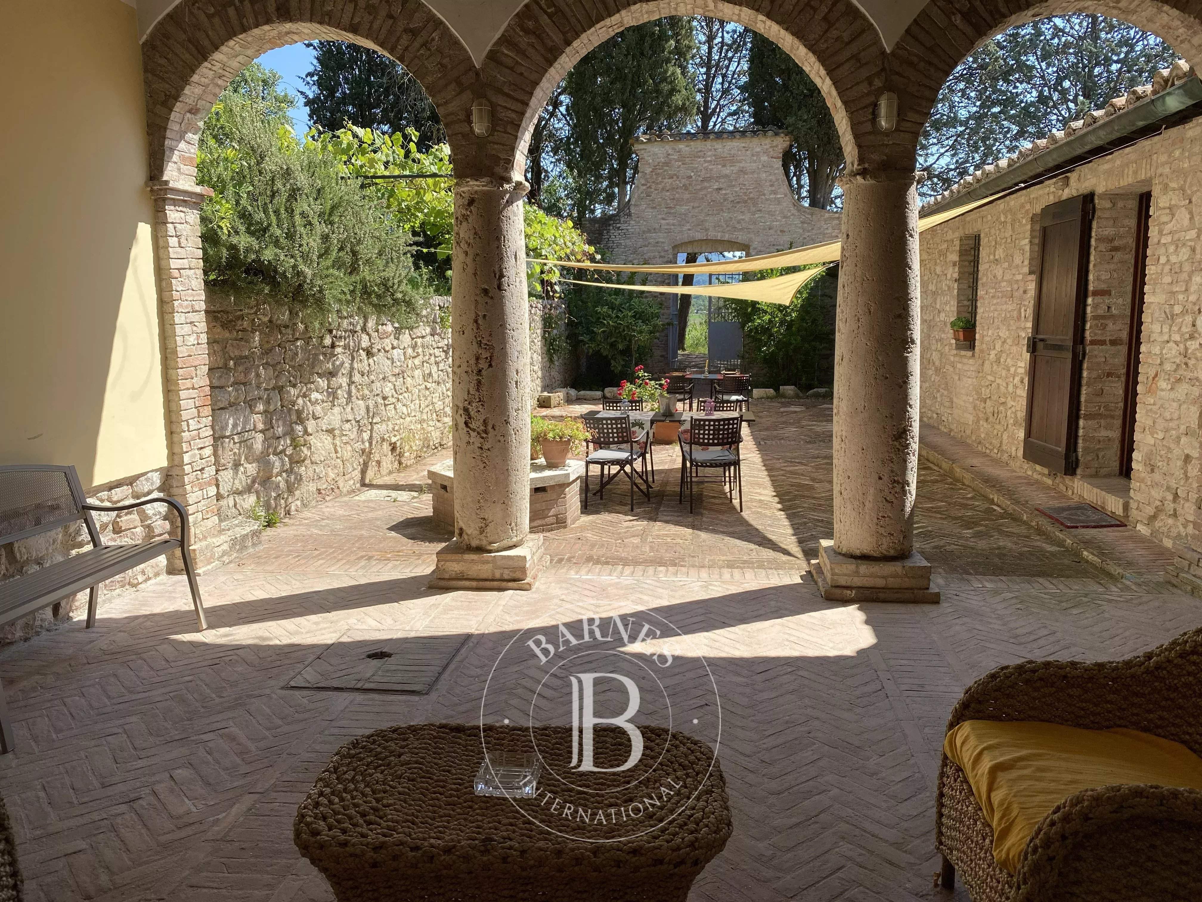 Corciano  - Manor house 20 Bedrooms - picture 12