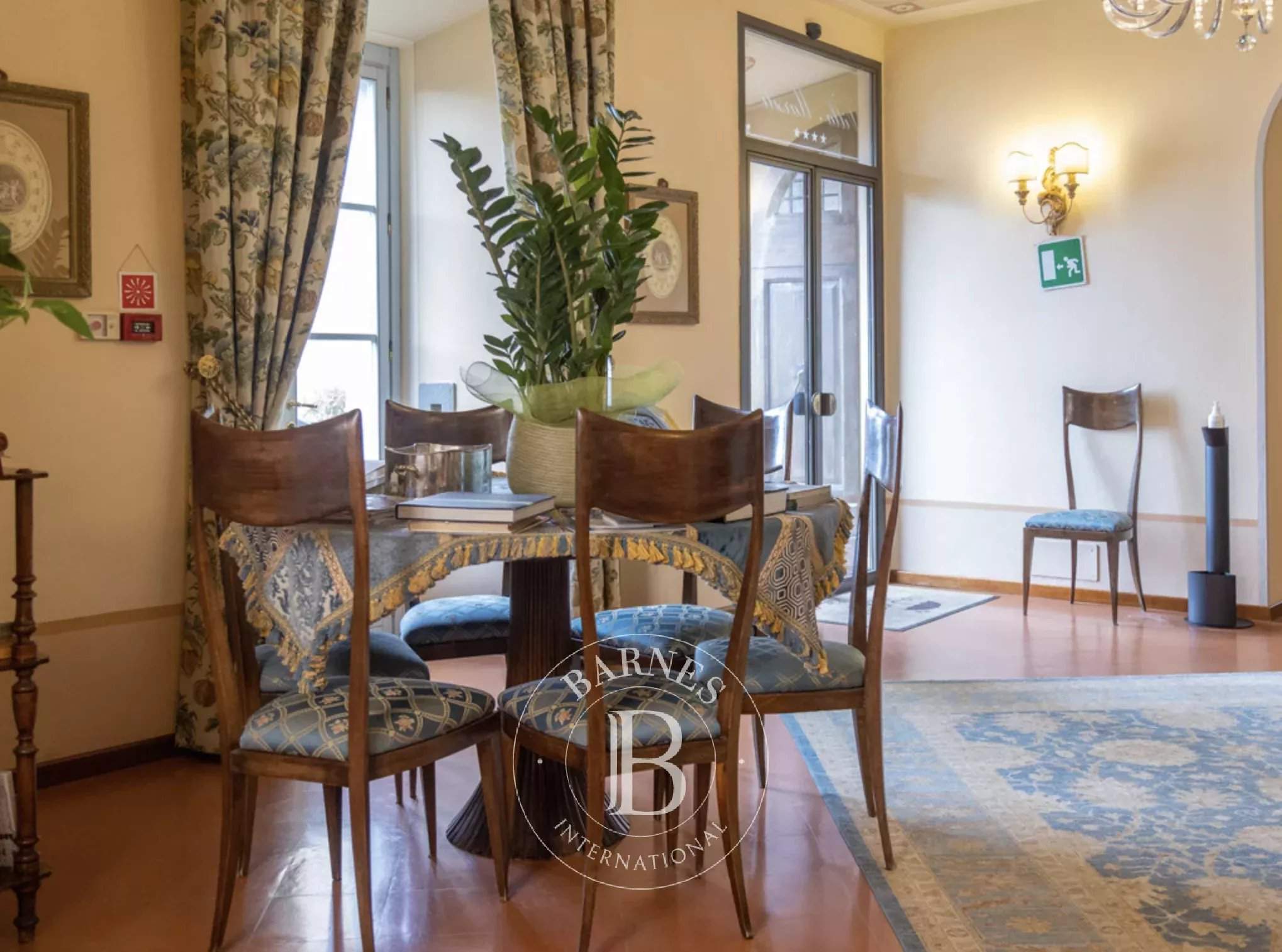 Cortona  - Hotel 25 Bedrooms - picture 8