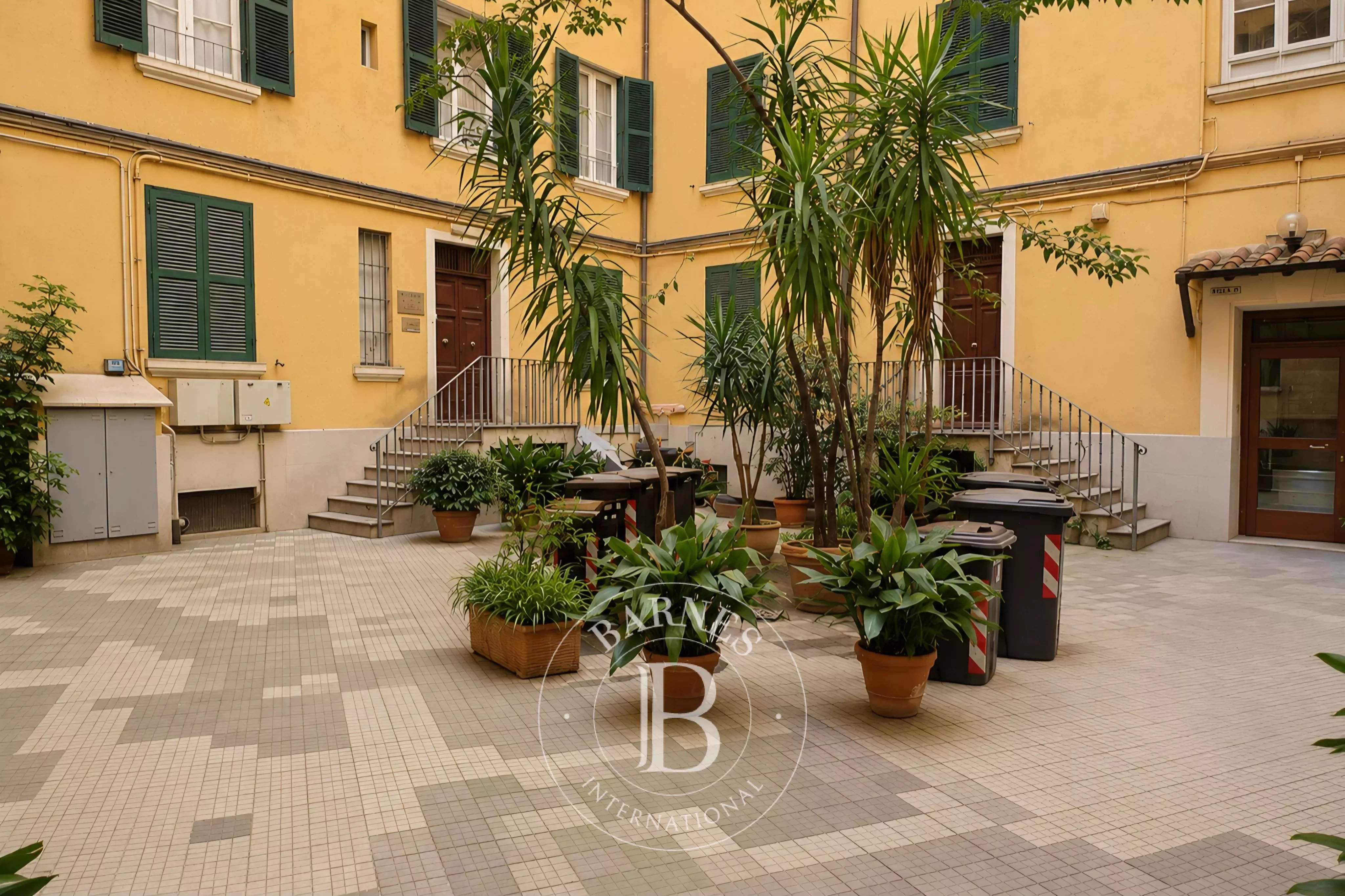 Roma  - Bureaux 13 Pi&egrave;ces - picture 5