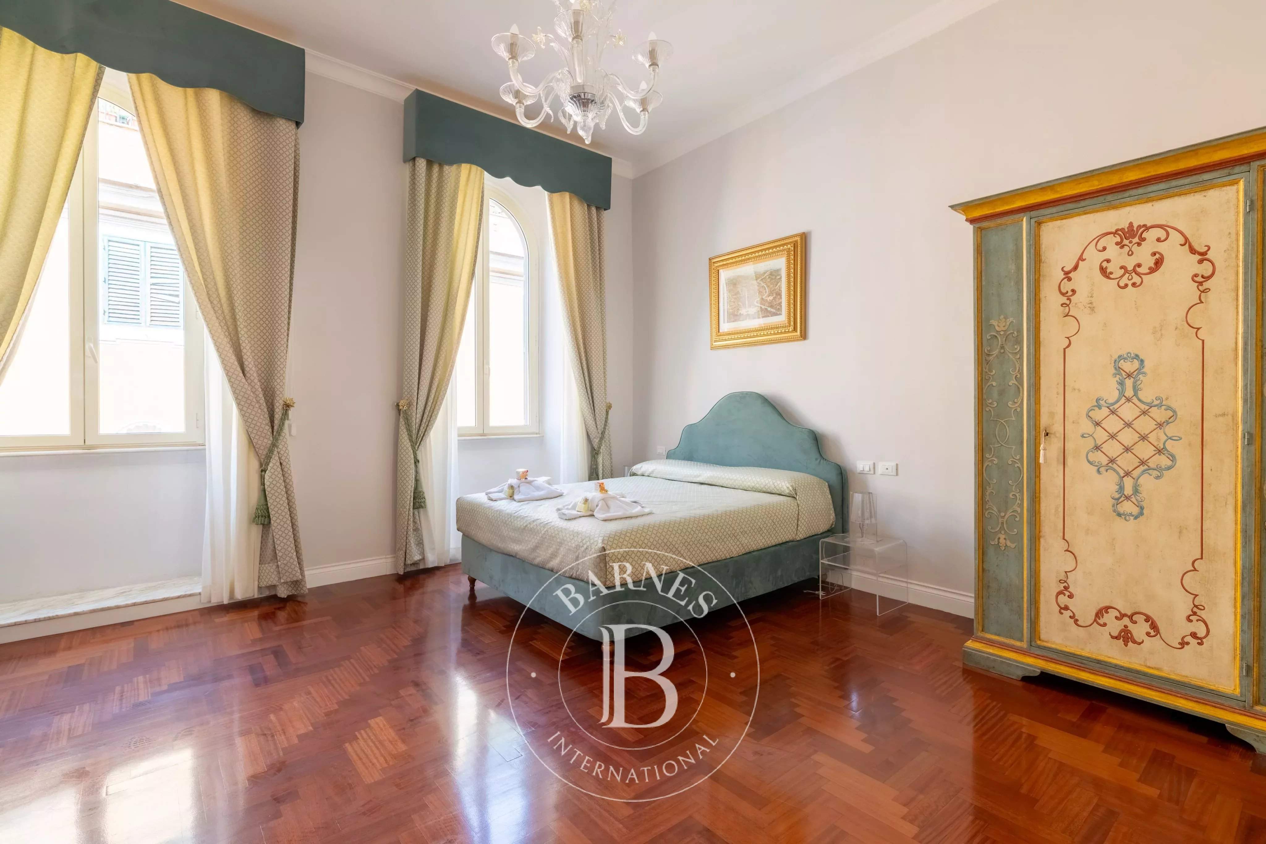 Roma  - Ático 9 Cuartos 3 Habitaciones - picture 15